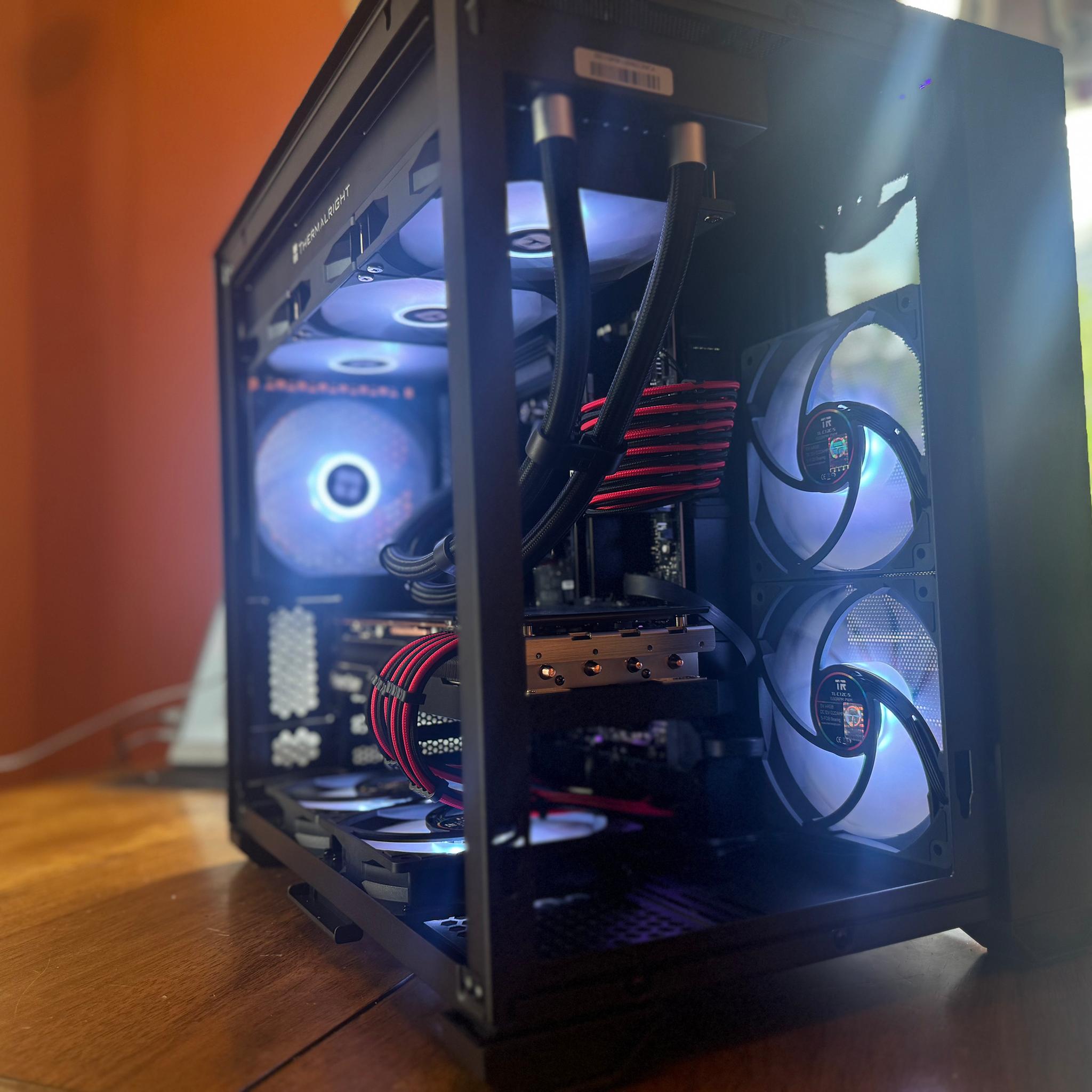 ▪️Black Box Mini▪️ RX 7700XT | Ryzen 5 7600X | 32GB DDR5 | 1TB SSD