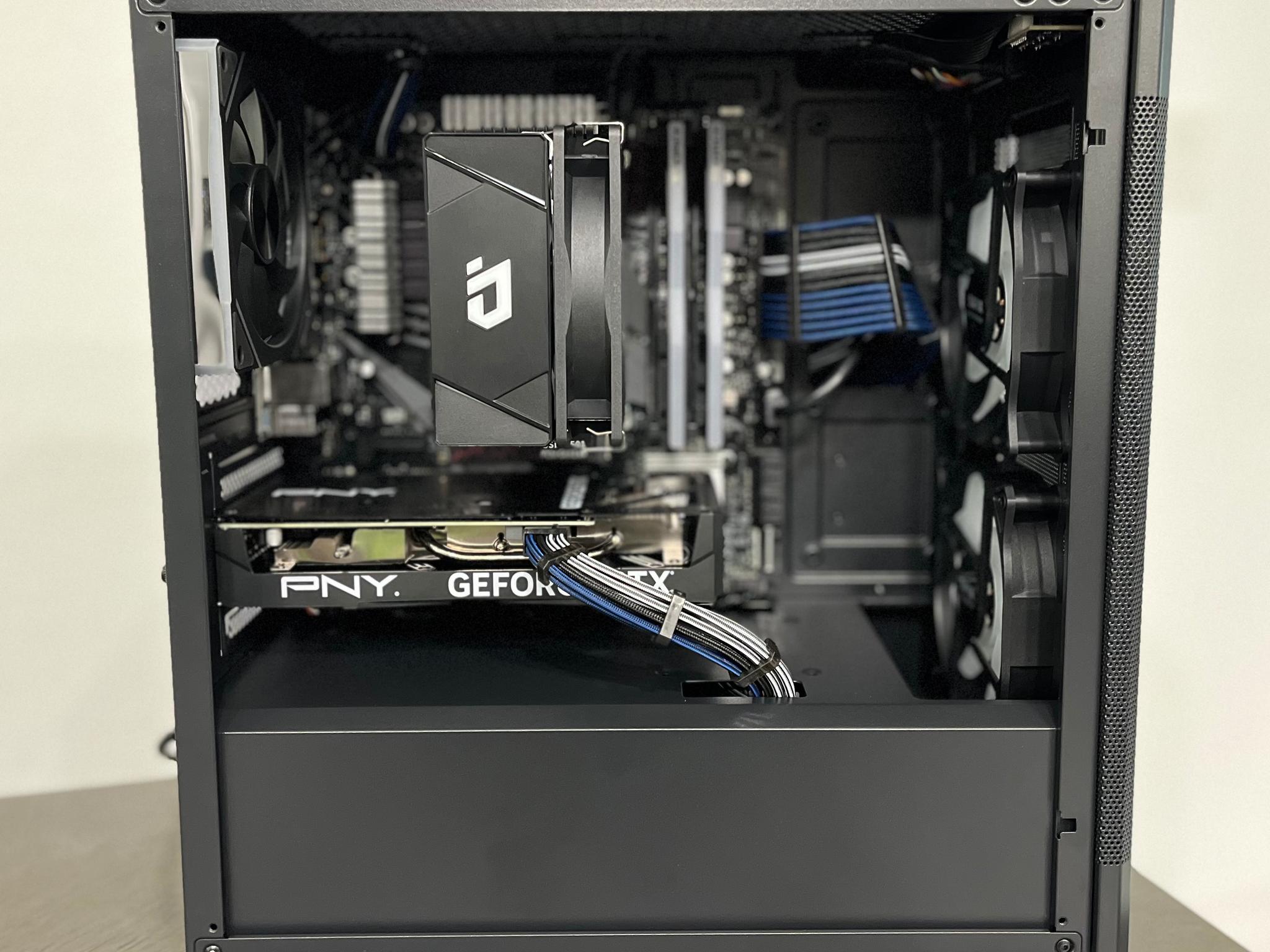 🌙 - Ryzen 5 5600 | RTX 4060 - MidnightBlu v1 - 🌙