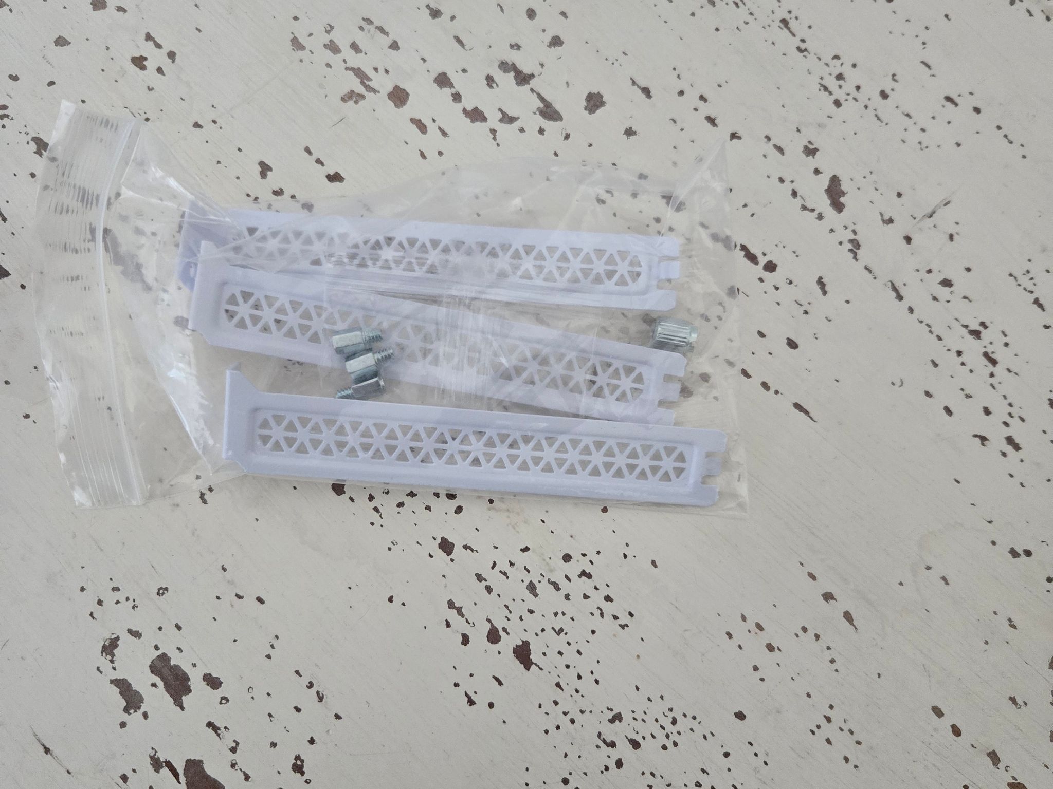 XPG Invader X Vertical Mount Kit & Replacement PCIe Covers - White