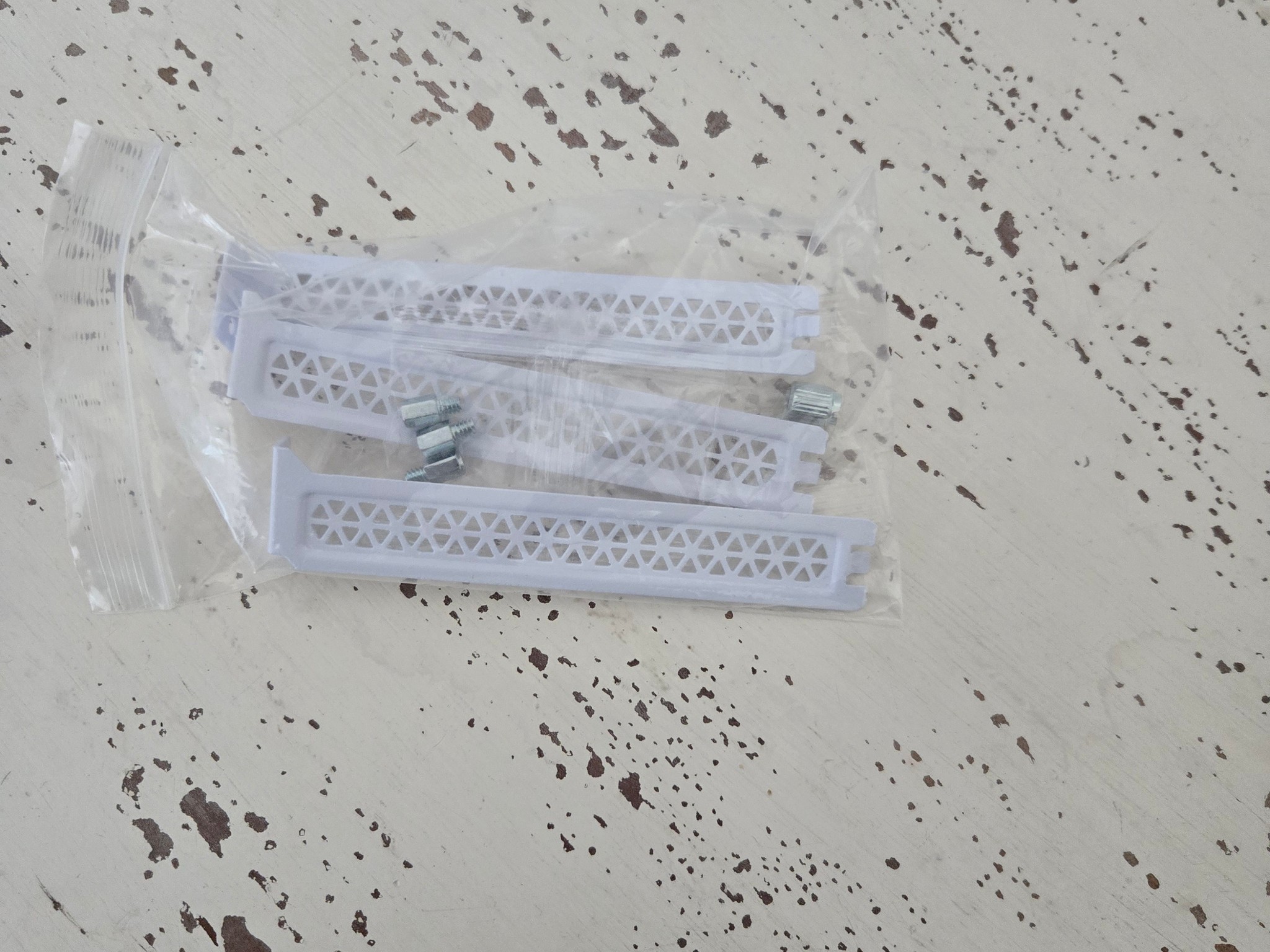 XPG Invader X Vertical Mount Kit & Replacement PCIe Covers - White