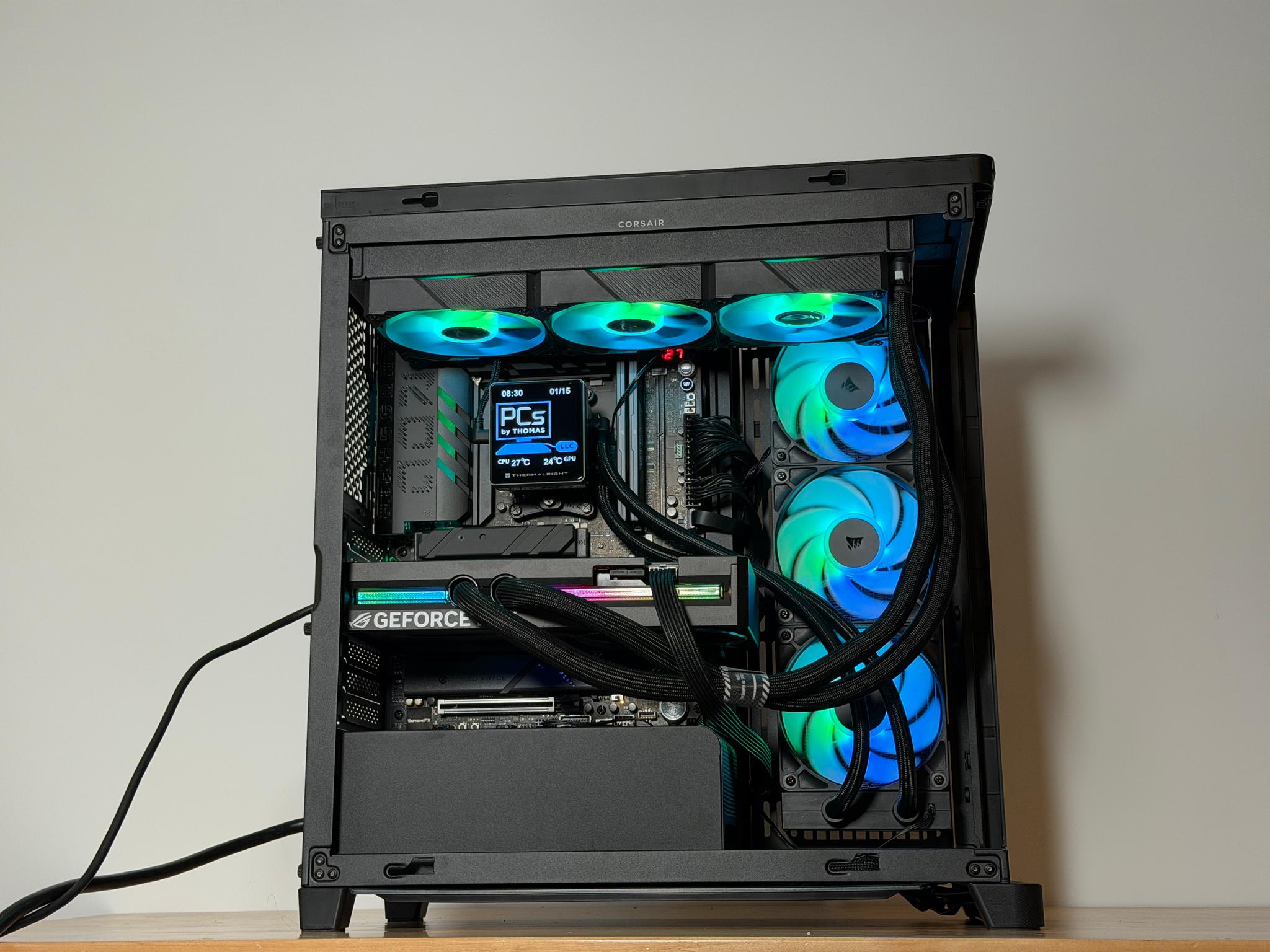 RTX 5090 Astral Liquid Cooled, Ryzen 7 9800x3d Gaming/Workstation PC