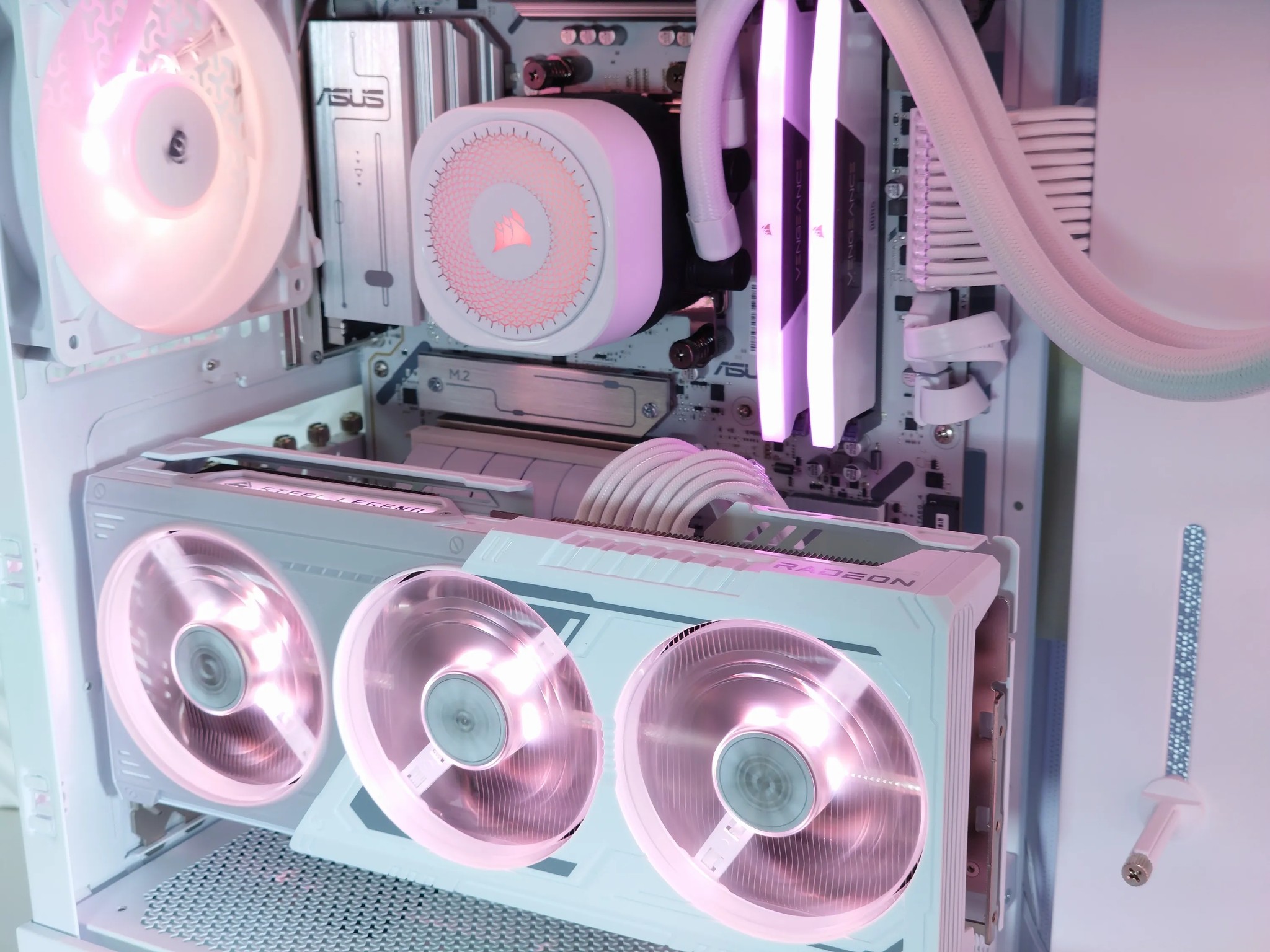 🤍🐻‍❄️All Corsair || All AMD Gaming PC!🥇AMD RX 9070 XT 16GB🥇AMD Ryzen 7 9800X3D 8 core🥇32GB DDR5