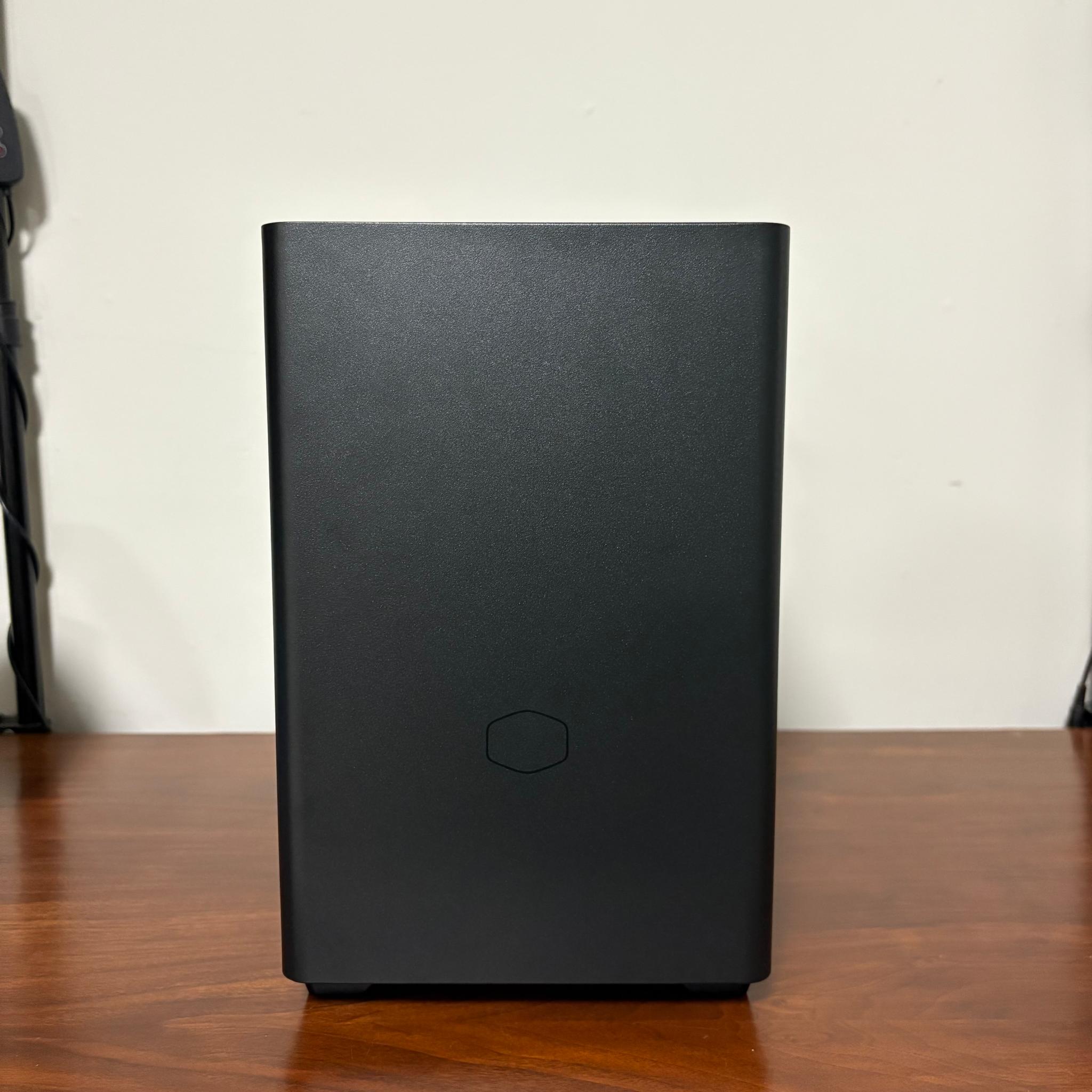 RTX 4070 FE | Ryzen 7 5800XT | 32GB DDR4 | 1 TB SSD | 750W PSU | 3x 120mm Fan | mATX Case
