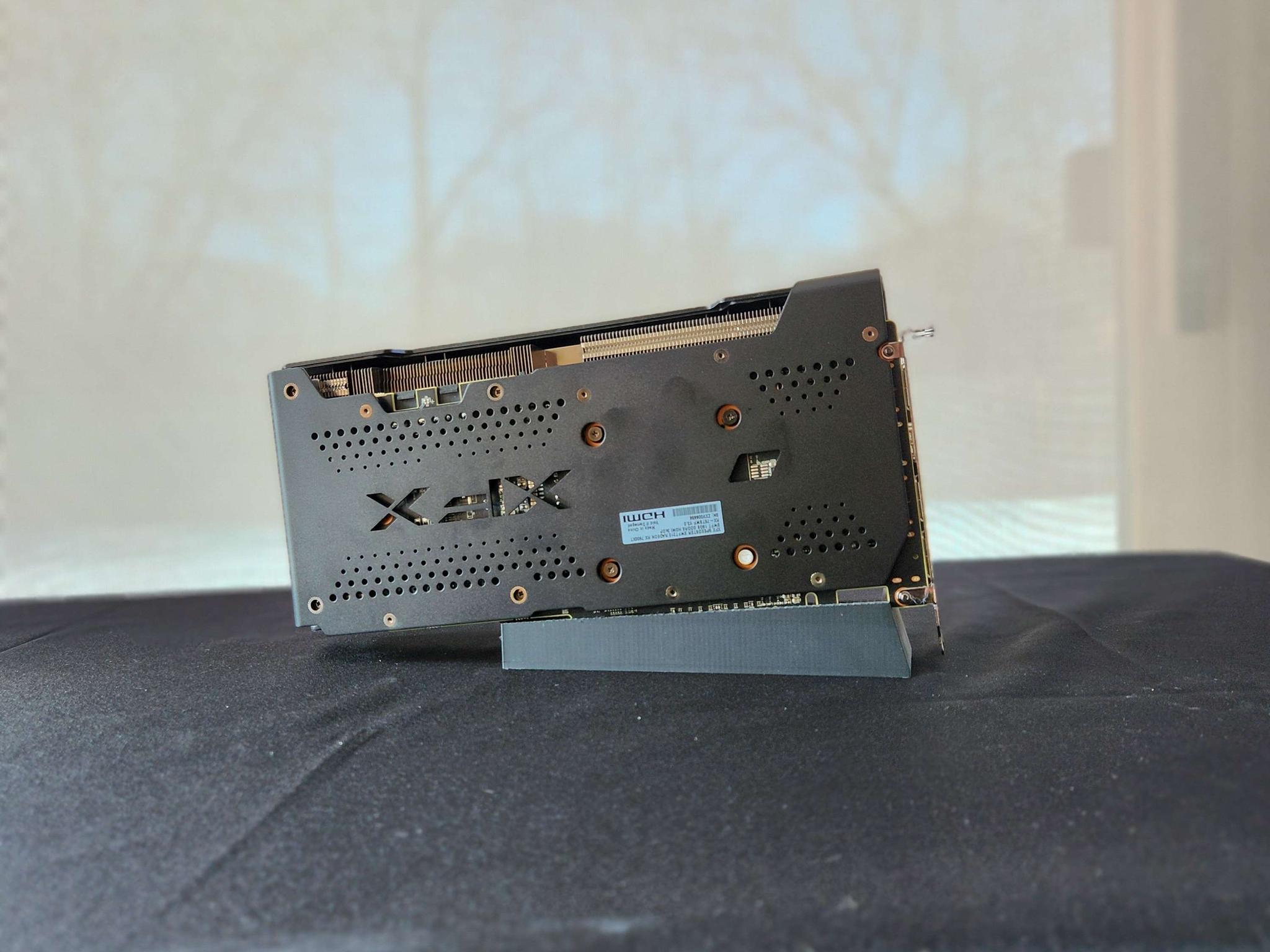 XFX Speedster SWFT 210 Radeon RX 7600 XT 16GB