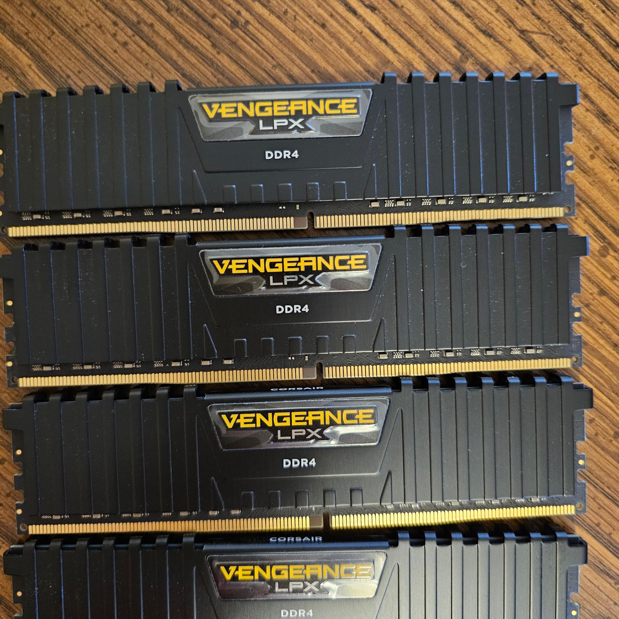 Corsair VENGEANCE LPX 128GB (4 x 32GB) DDR4 DRAM Up To 3600MHz C18 Memory Kit