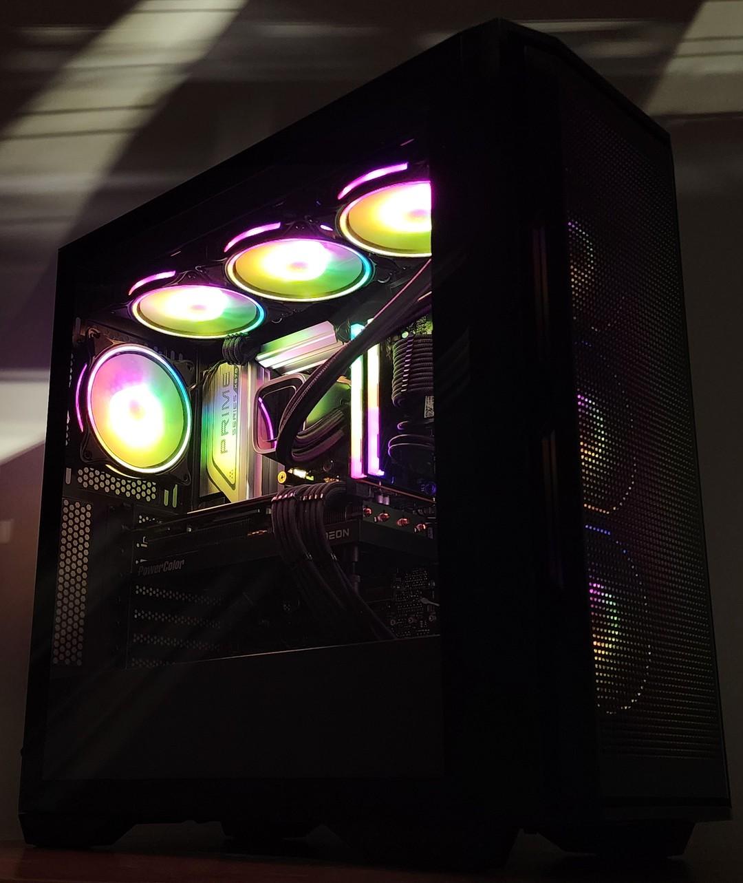 Gaming PC Ryzen 9 7900X 32GB RAM 1TB SSD RX 7800 XT 16GB Windows 11 PC