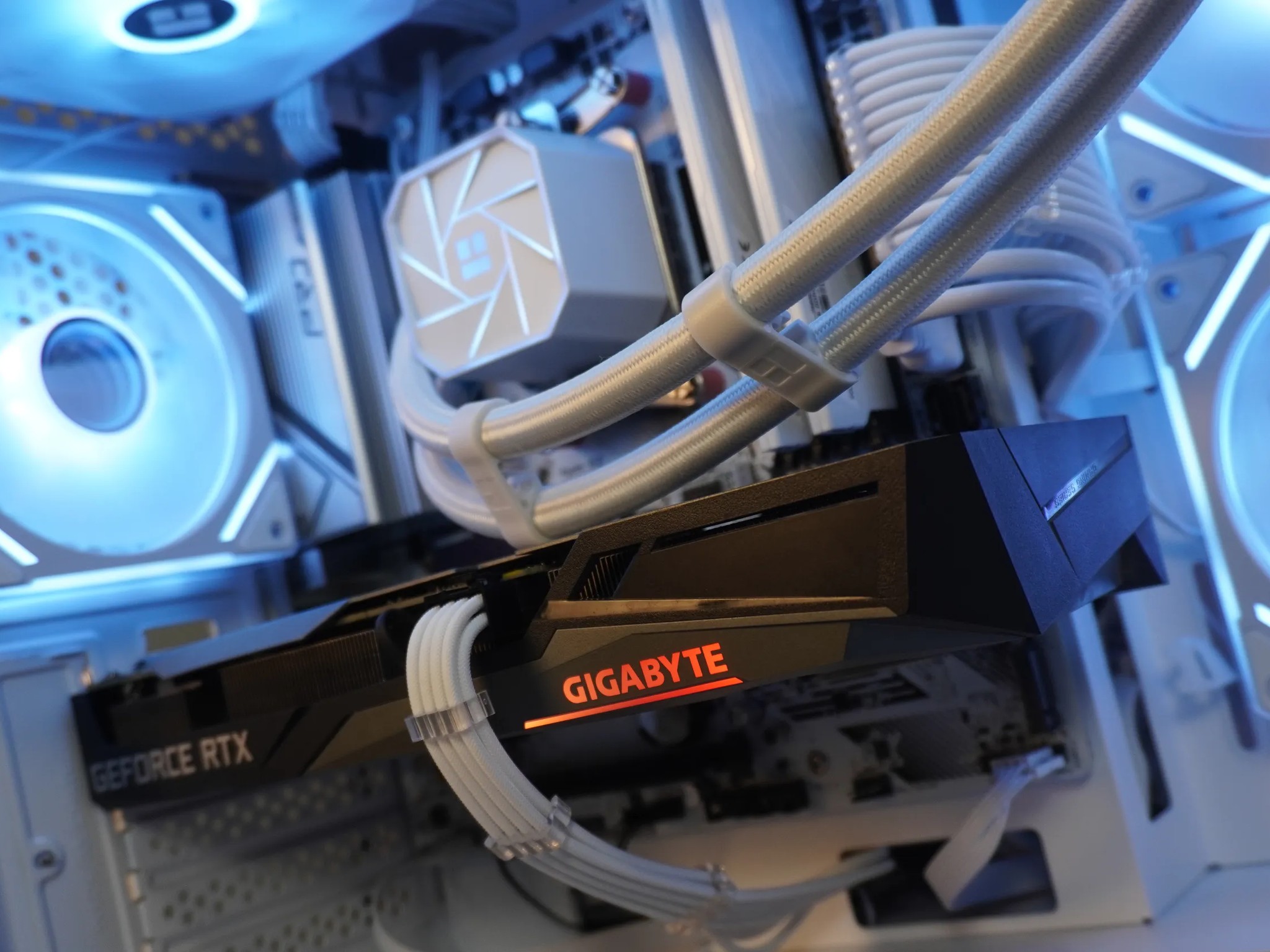 🤍CLEAN🤍 MACHINE 💚RTX 3060ti 🧡Ryzen 7 5800x | 1TB NVME | 32GB DDR4 | WIFI