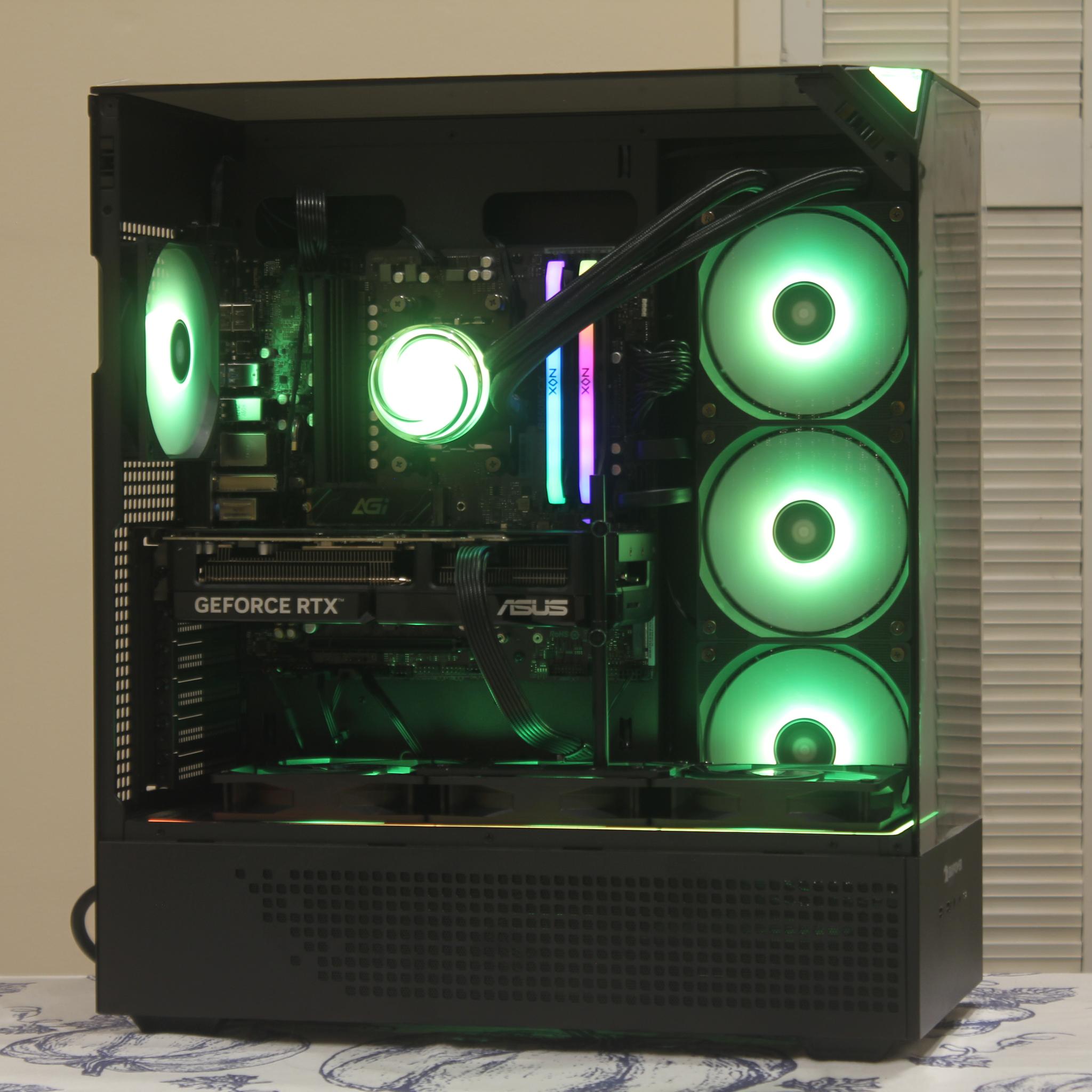 🚀Performance Gamer🚀 Ryzen 7 7700X | RTX 5070 12GB | 32GB DDR5 | 2TB nVME SSD | Black | RGB+Wifi