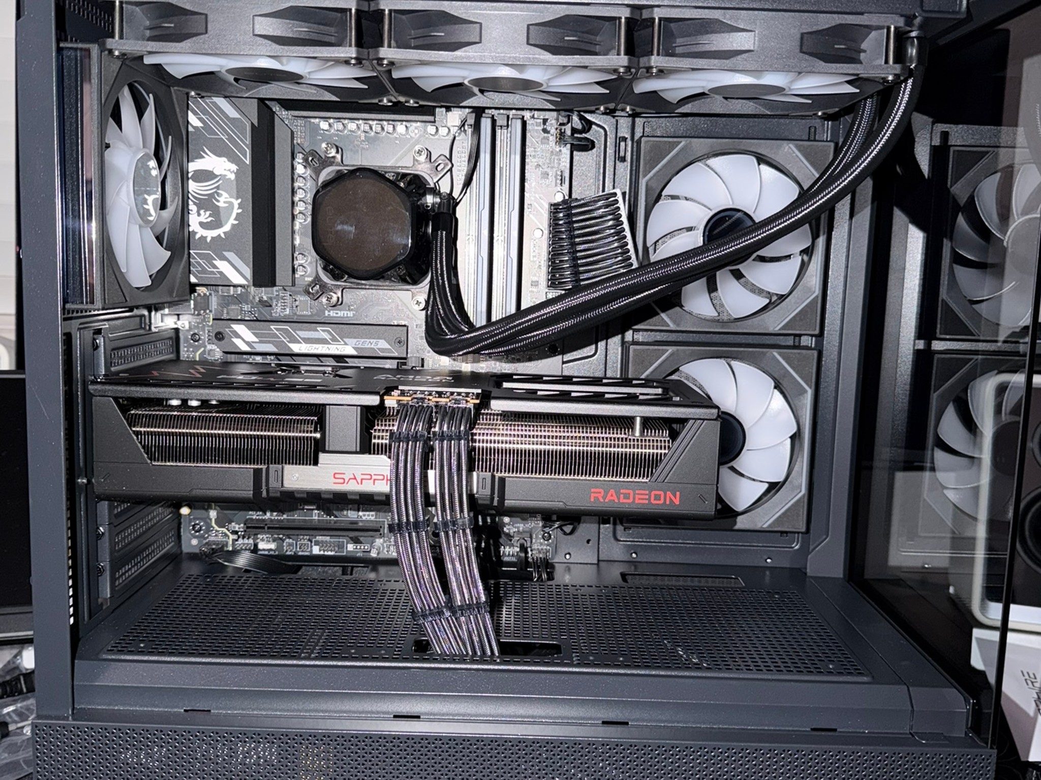 New Imperial Tech: Aqua Infinity 7600X3D + RX 9070 XT
