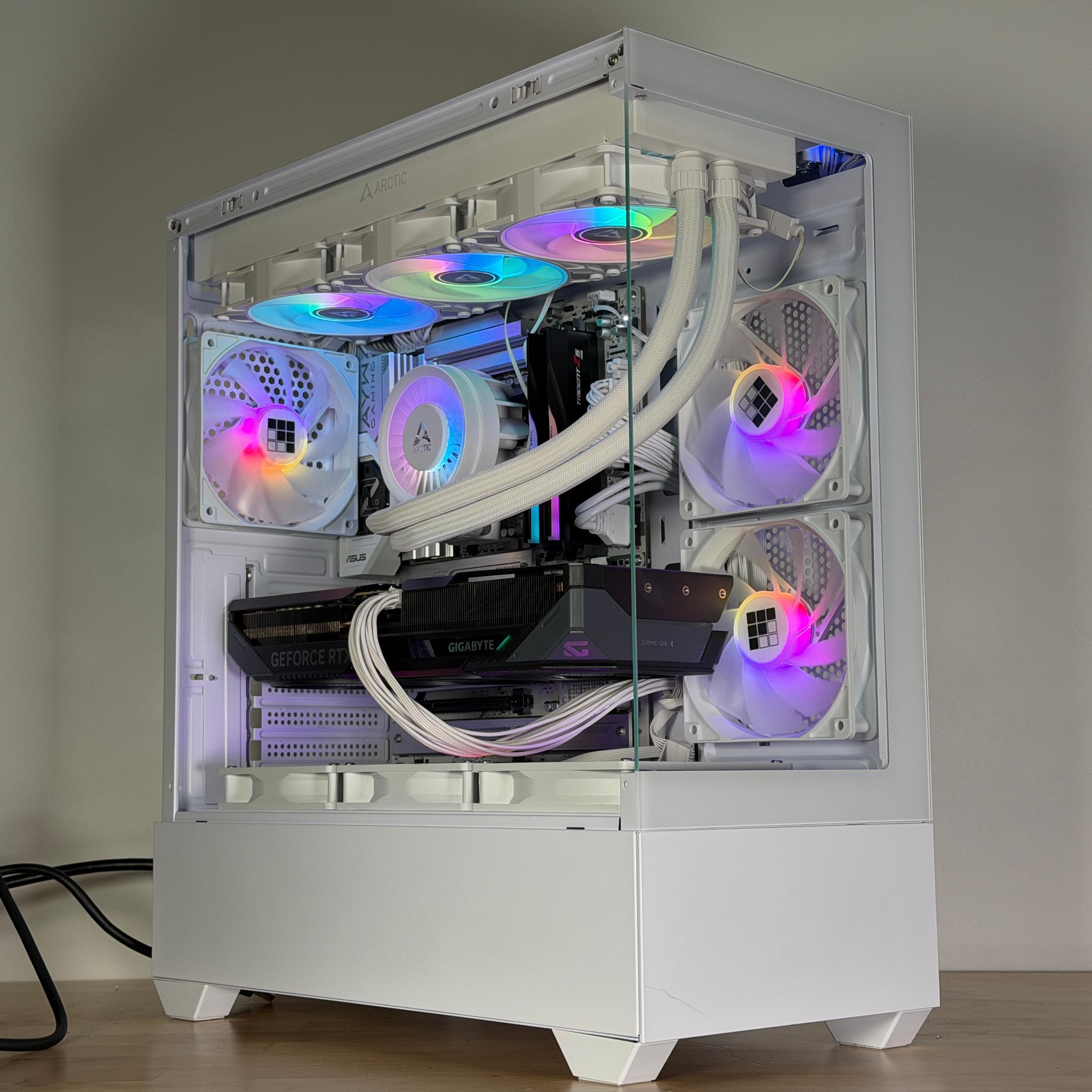 RTX 5070 Intel Core Ultra 7 265kf Gaming PC