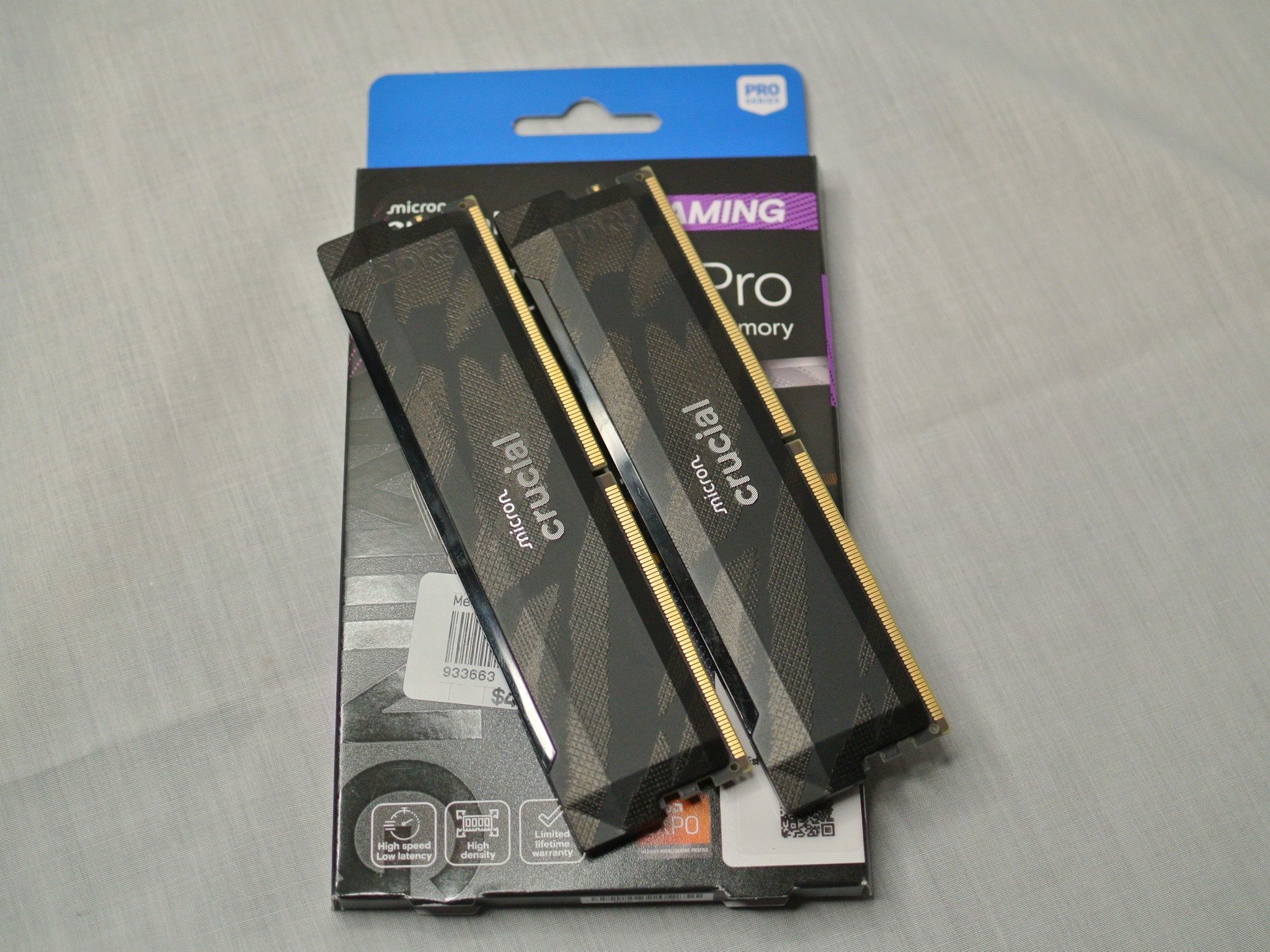 Crucial Pro 32GB DDR5 (2 x 16GB) 6400MT/s CL32 Memory RAM