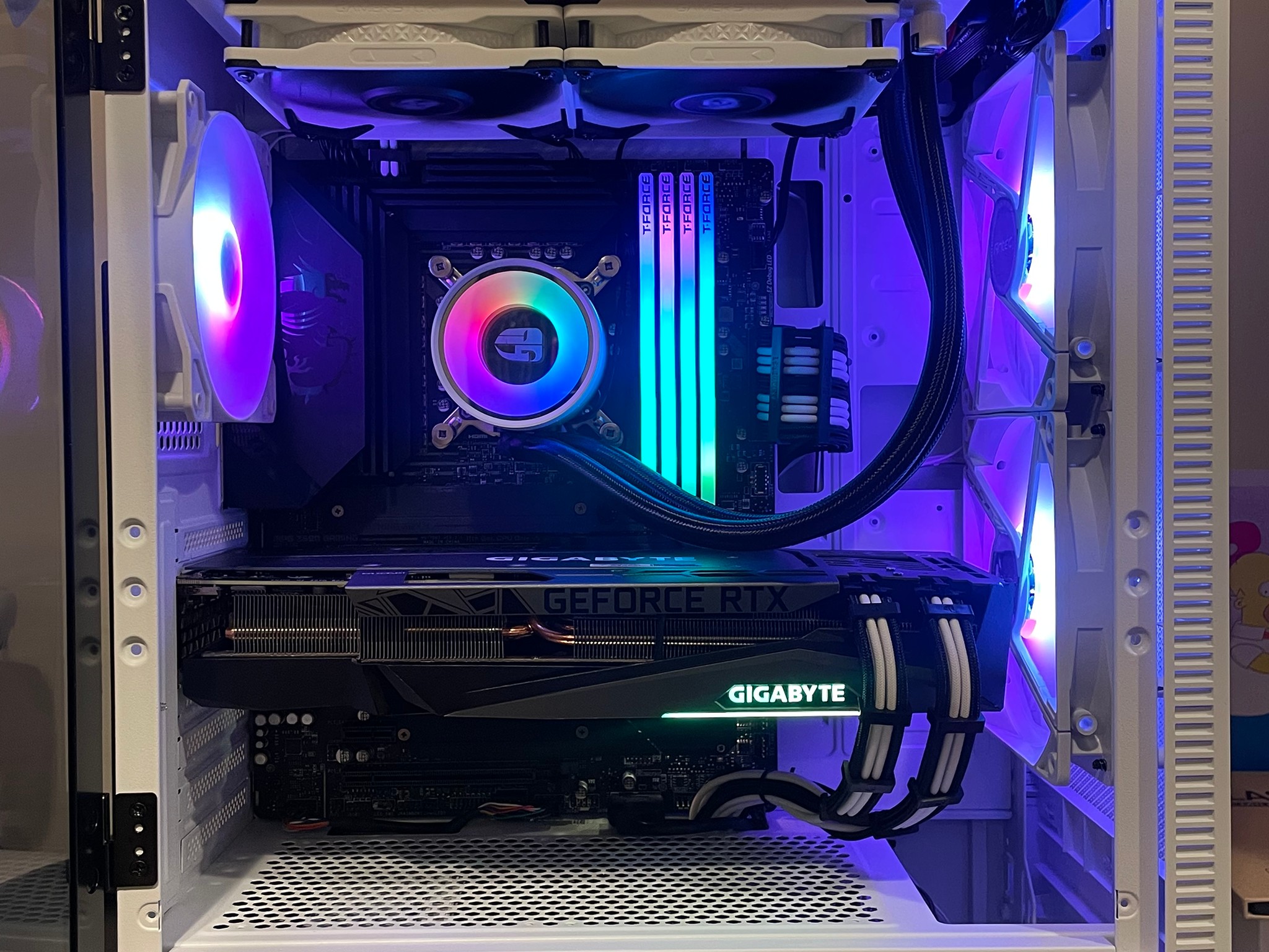 Antec NX410 white 3080ti i9-11900kf