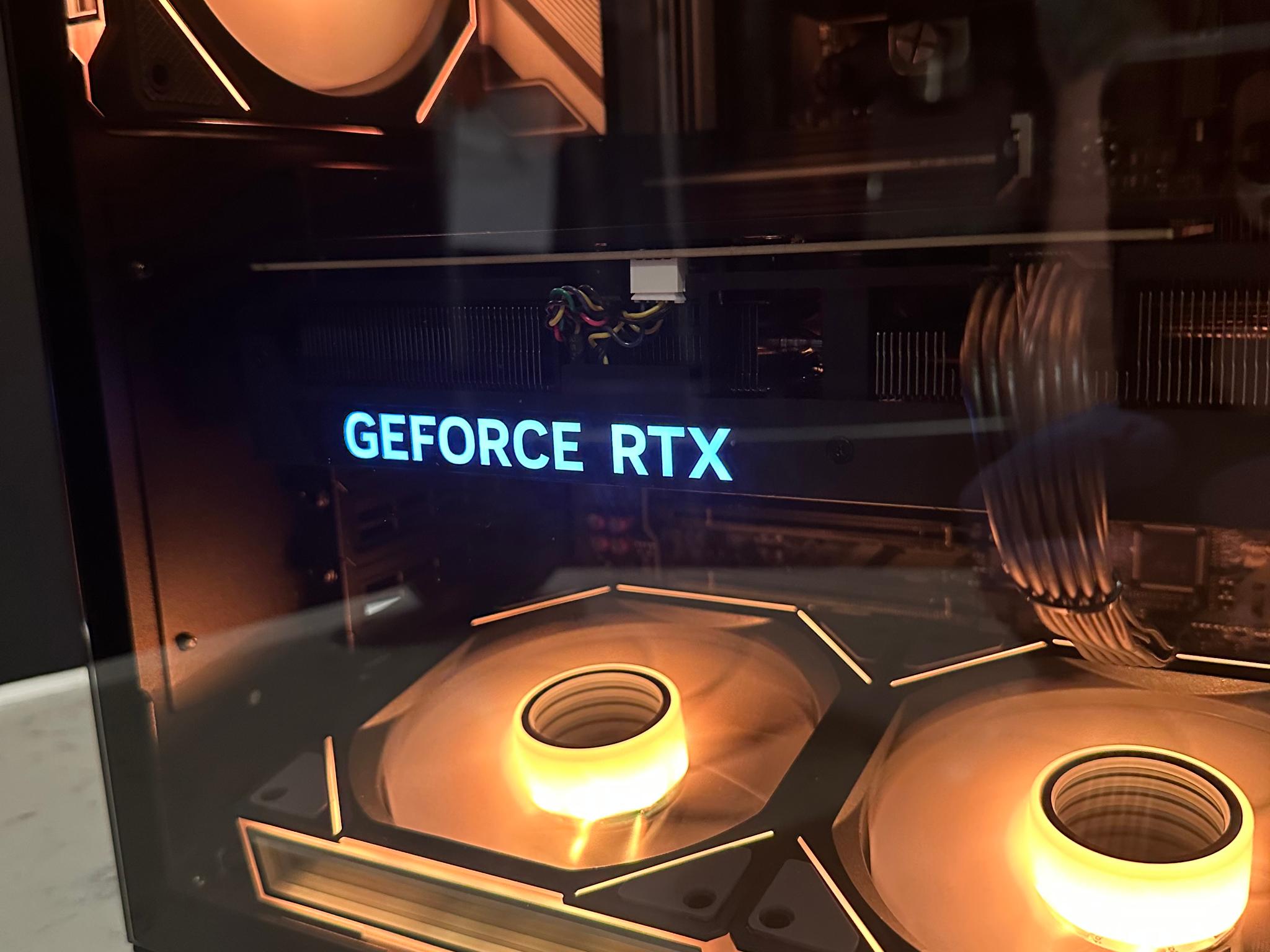 Ryzen 7 9700X / RTX 5070 Ti 16GB - O11 Dynamic Mini V2 Mid-Tower Black, 1TB M.2, 512GB M.2, 4TB SATA