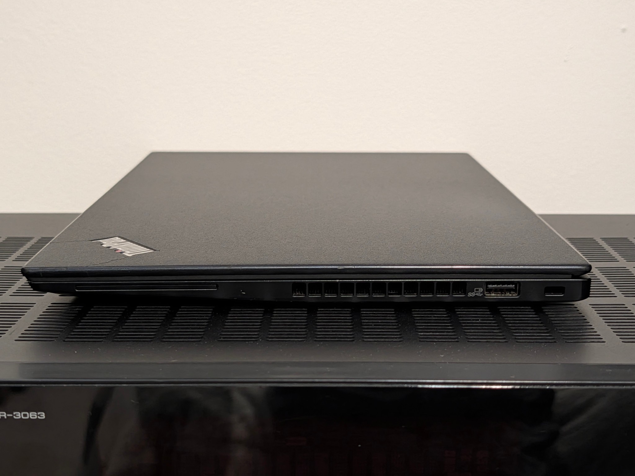 ThinkPad T14s Gen 1 AMD Touchscreen Laptop | Ryzen 7 8-Core, 32GB RAM, 512GB SSD | Grade B