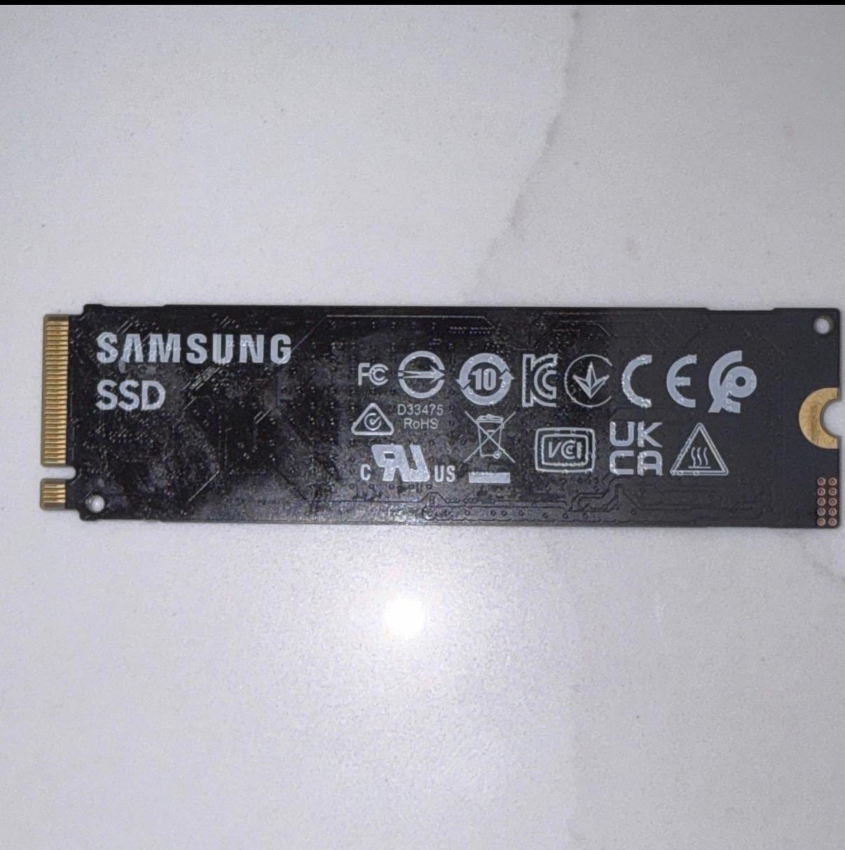Samsung PM9C1b 512GB Internal SSD M.2 2280 (M.2) MZVL8512HFLU-00BTW