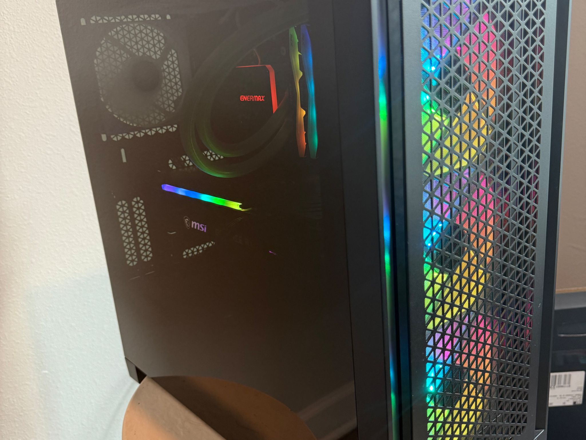 Corsair 4000D - Ryzen 7 5700X 8-Core, RTX 3070, 48GB DDR4, 1TB M.2 NVMe
