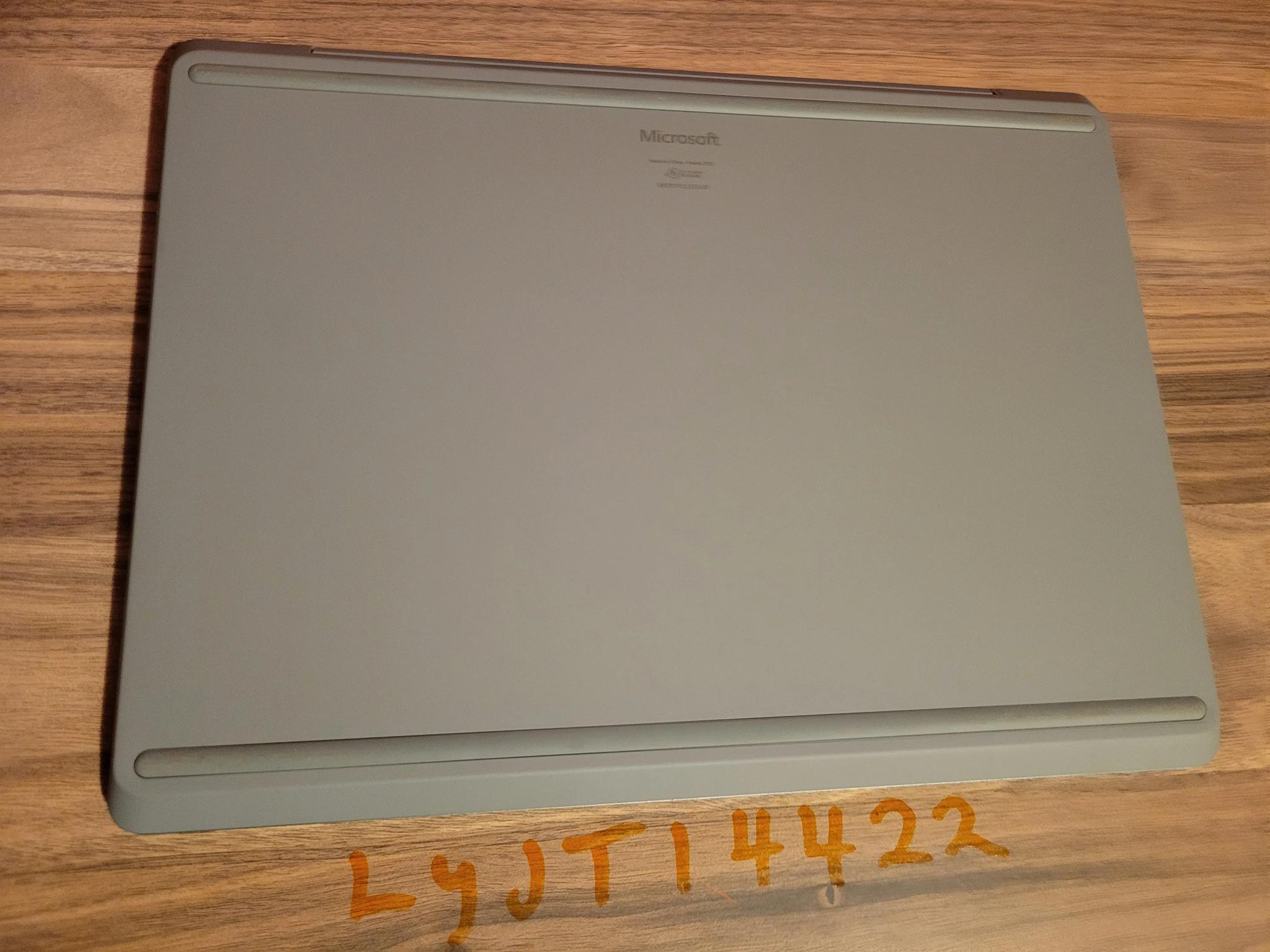 Microsoft Surface Laptop Go 3 - intel i5 12th gen. - 256gb ssd - 12.4" touch screen