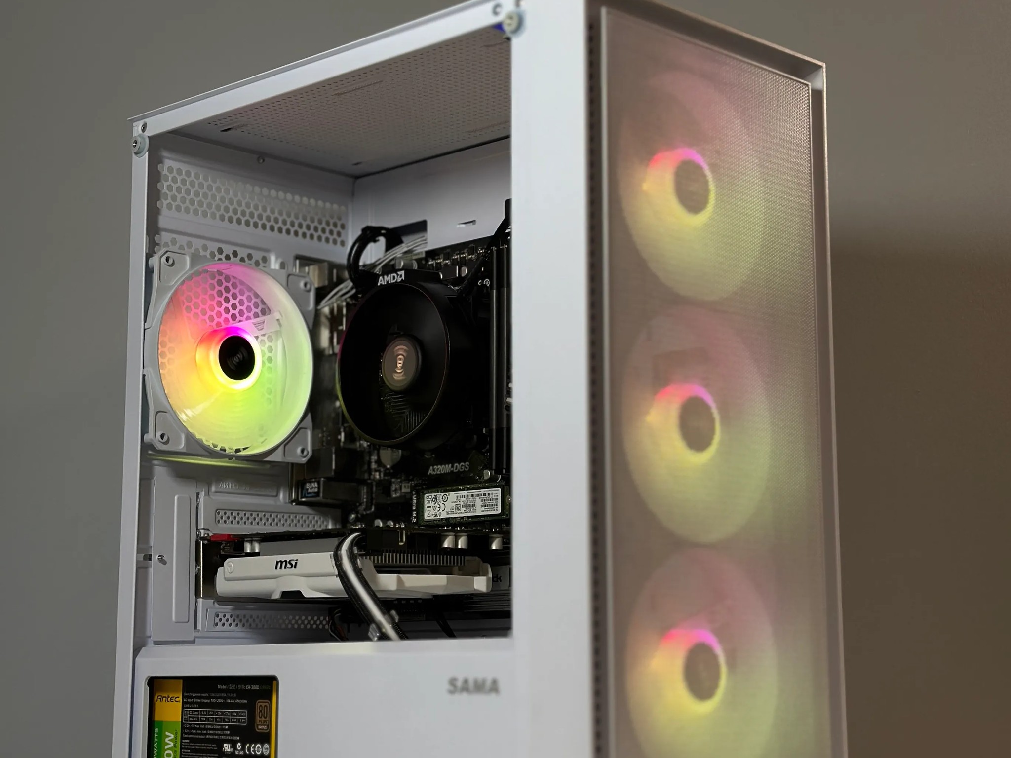 ⬜️White Budget Gaming PC⬜️ Ryzen 3 1200, GTX 950 2GB, 16GB Ram, 1.25TB, WIFI, Fortnite