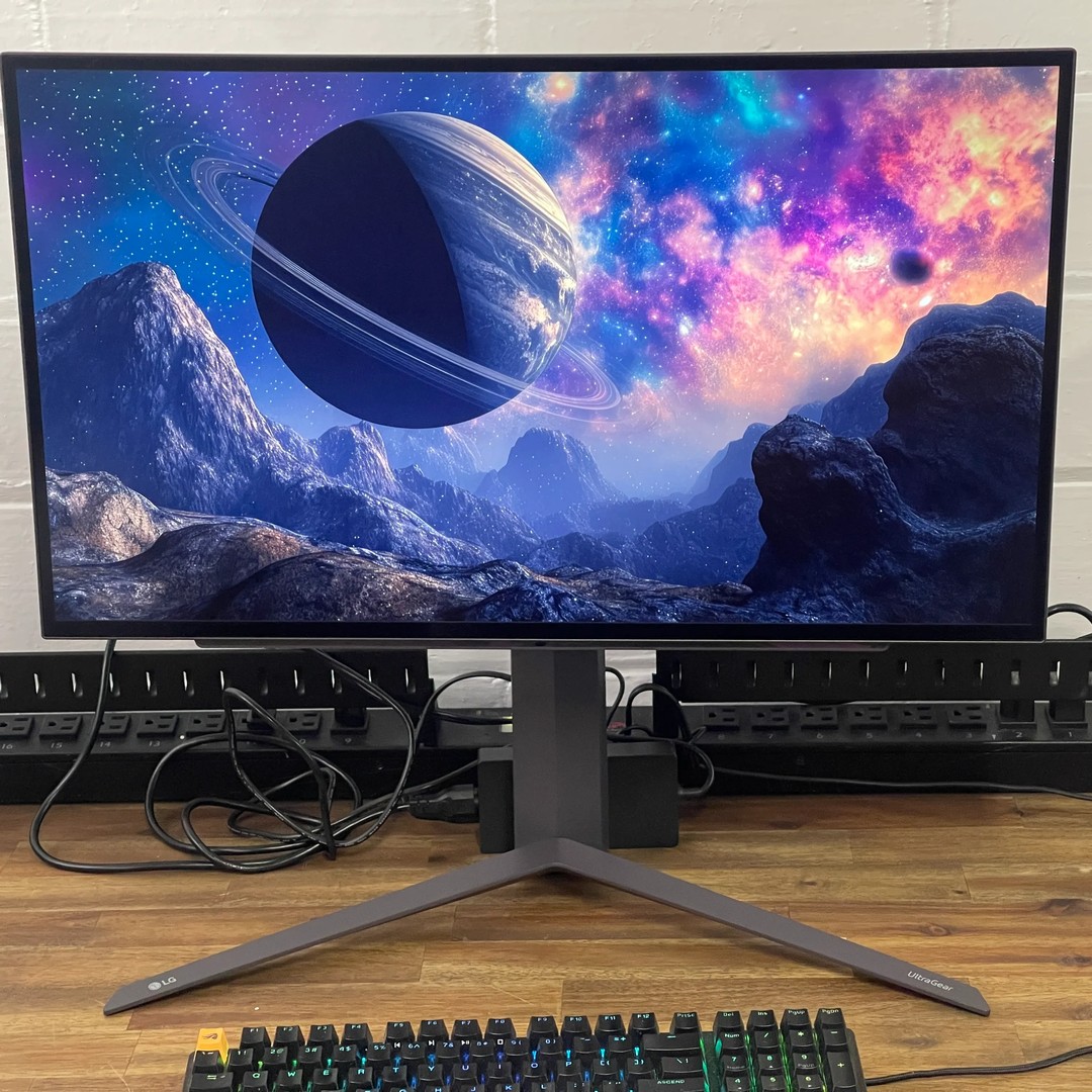 LG 27GR95QE-B 27