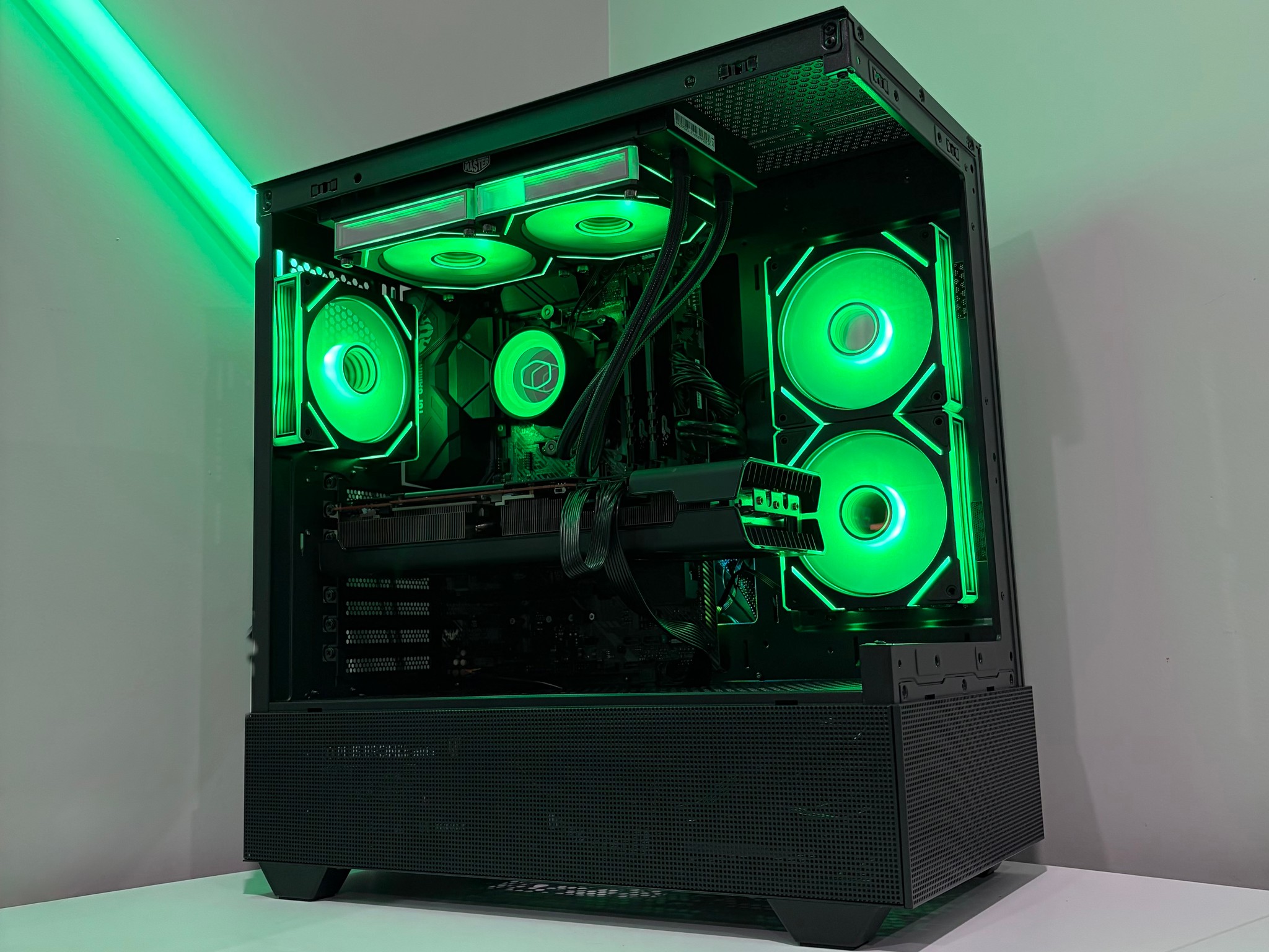 RX 6900 XT 16GB | Ryzen 9 | 1TB SSD | 32GB RAM | Gaming PC