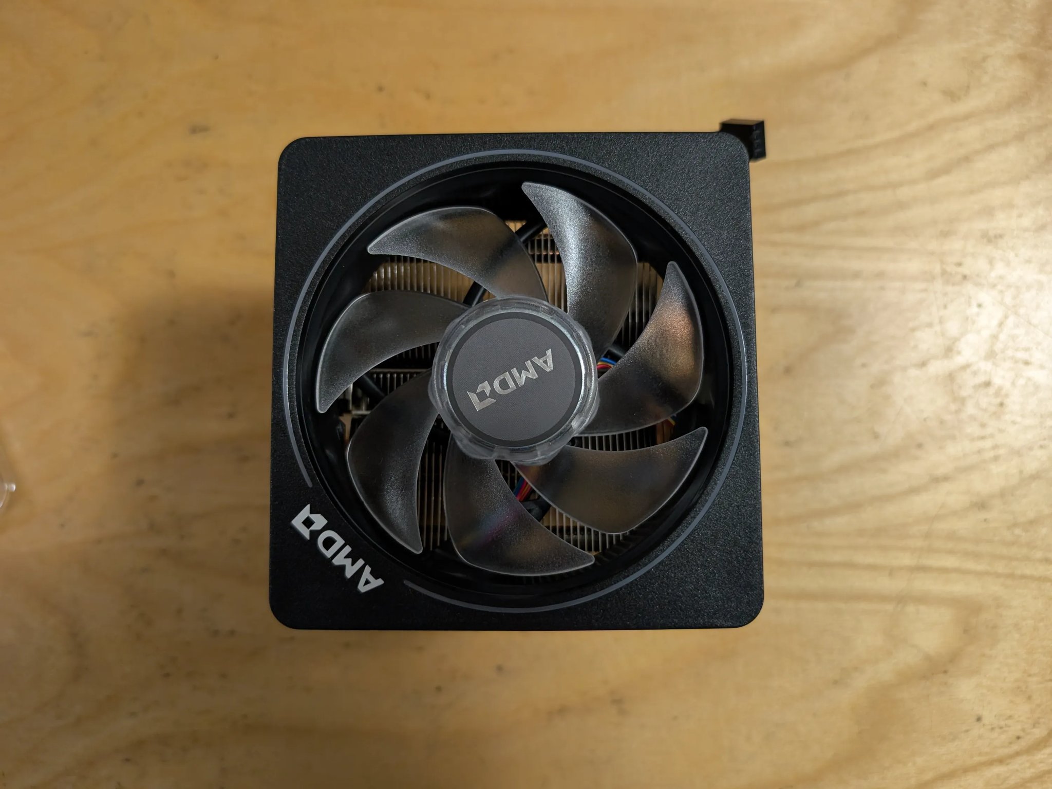 AMD Wraith Prism RGB CPU cooler