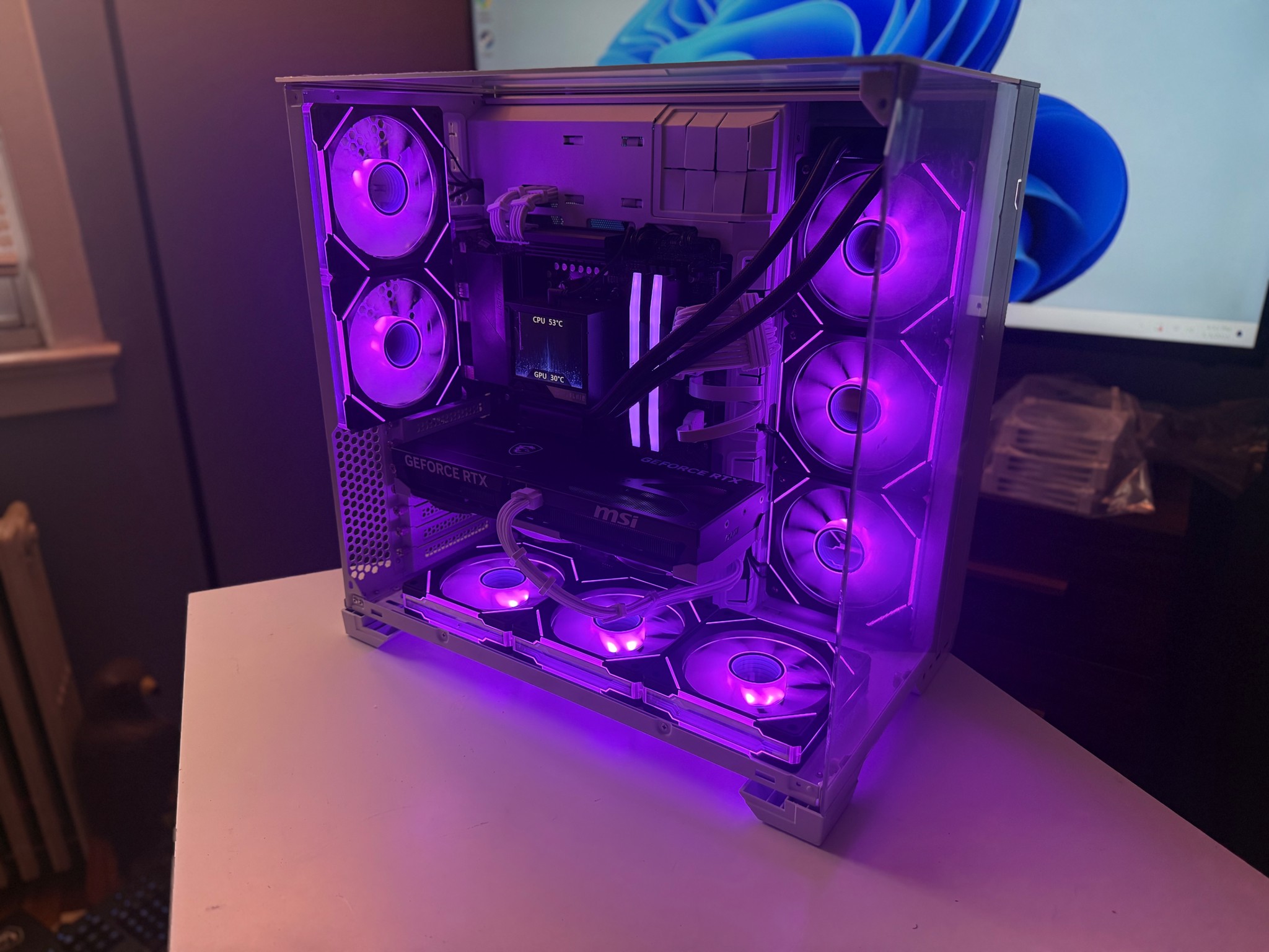 RTX 5080 | Ryzen 7 7800X3D | 2TB SSD | 32GB DDR5