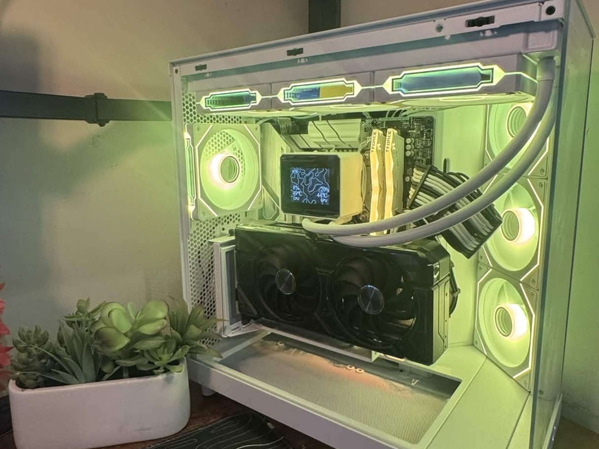 White/Black "Tuxedo" High End PC - i7 13700KF | RTX 4070 | 32GB DDR5