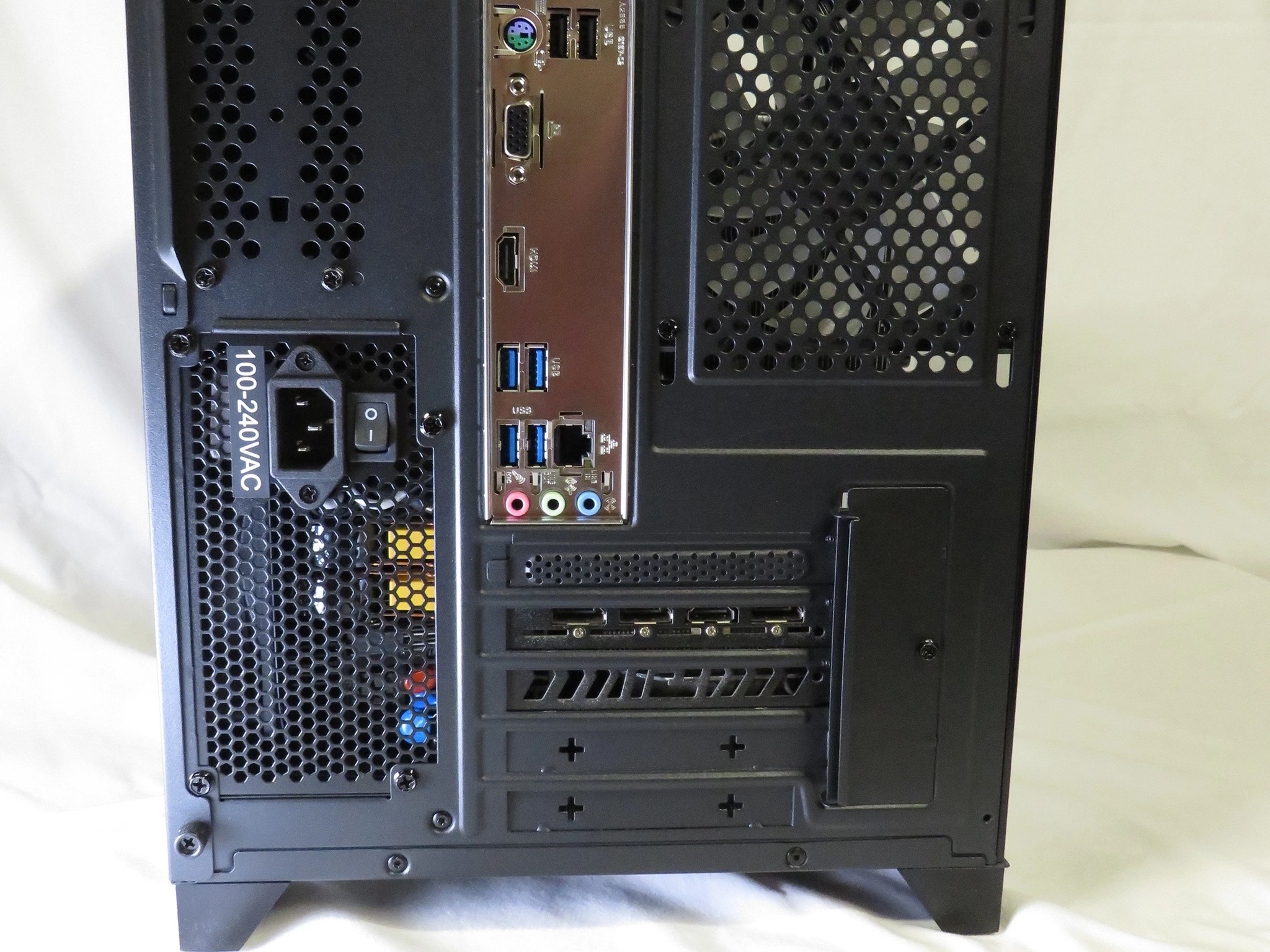 Mid-Range Magic! Ryzen 5 5600 and an AMD RX 6600 with 500GB M.2 SSD 16GB DDR4