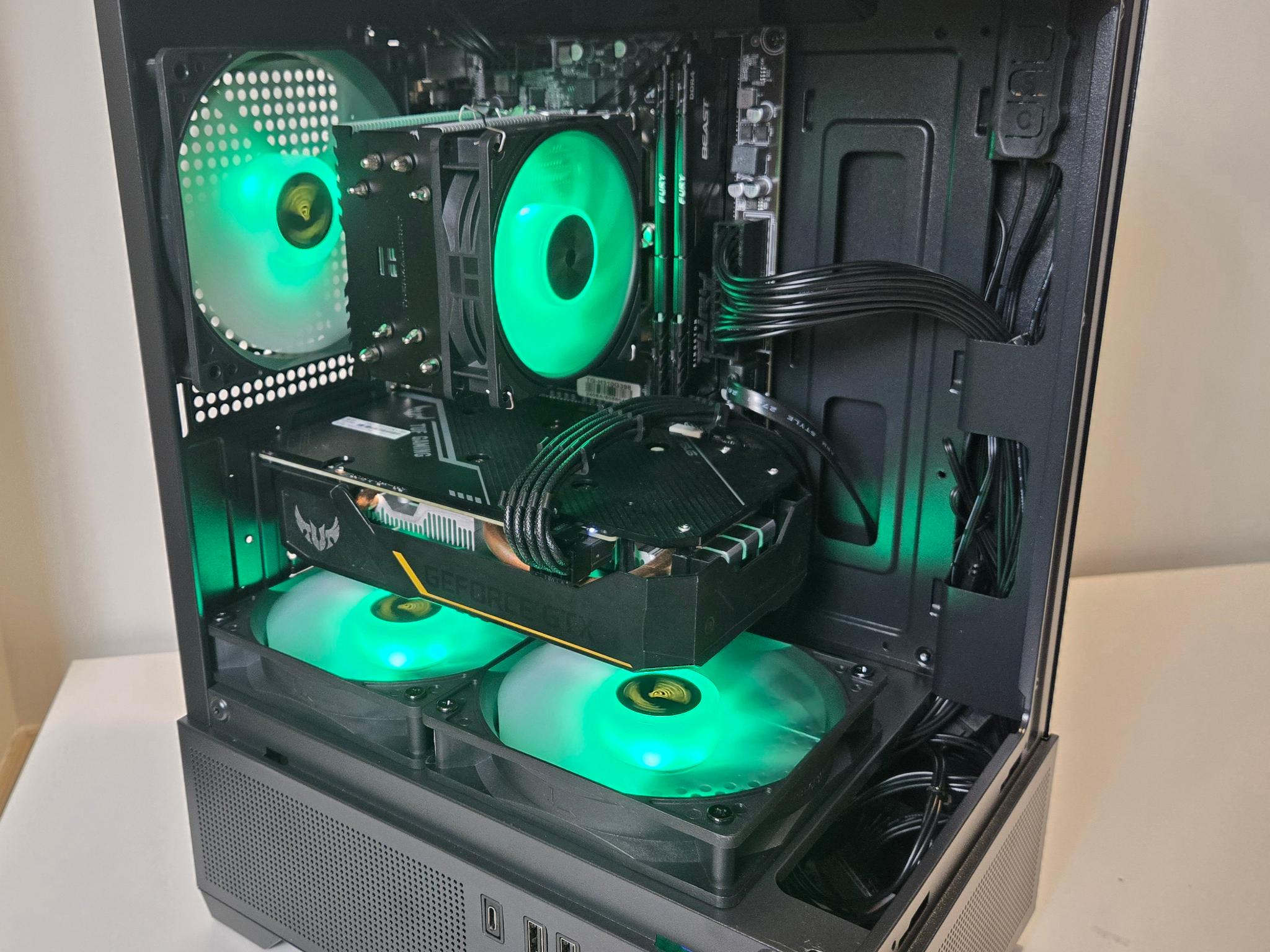 GTX 1660 Ti | Intel i5 9400F | 16gb DDR4 | 512gb SSD⚡