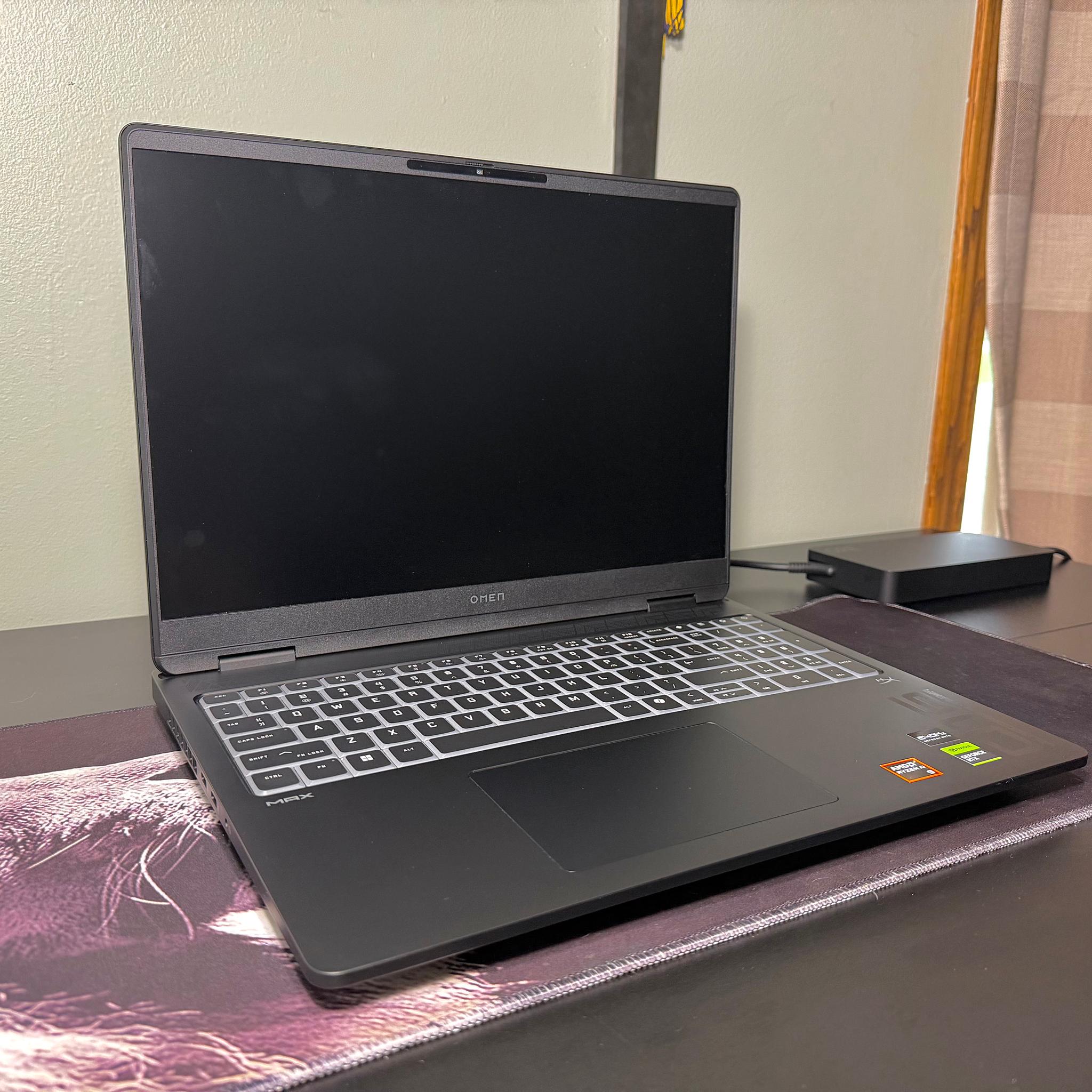 HP OMEN MAX RTX 5080 | Ryzen AI 9 HX 375 | 32GB ram | 1TB M.2 Laptop