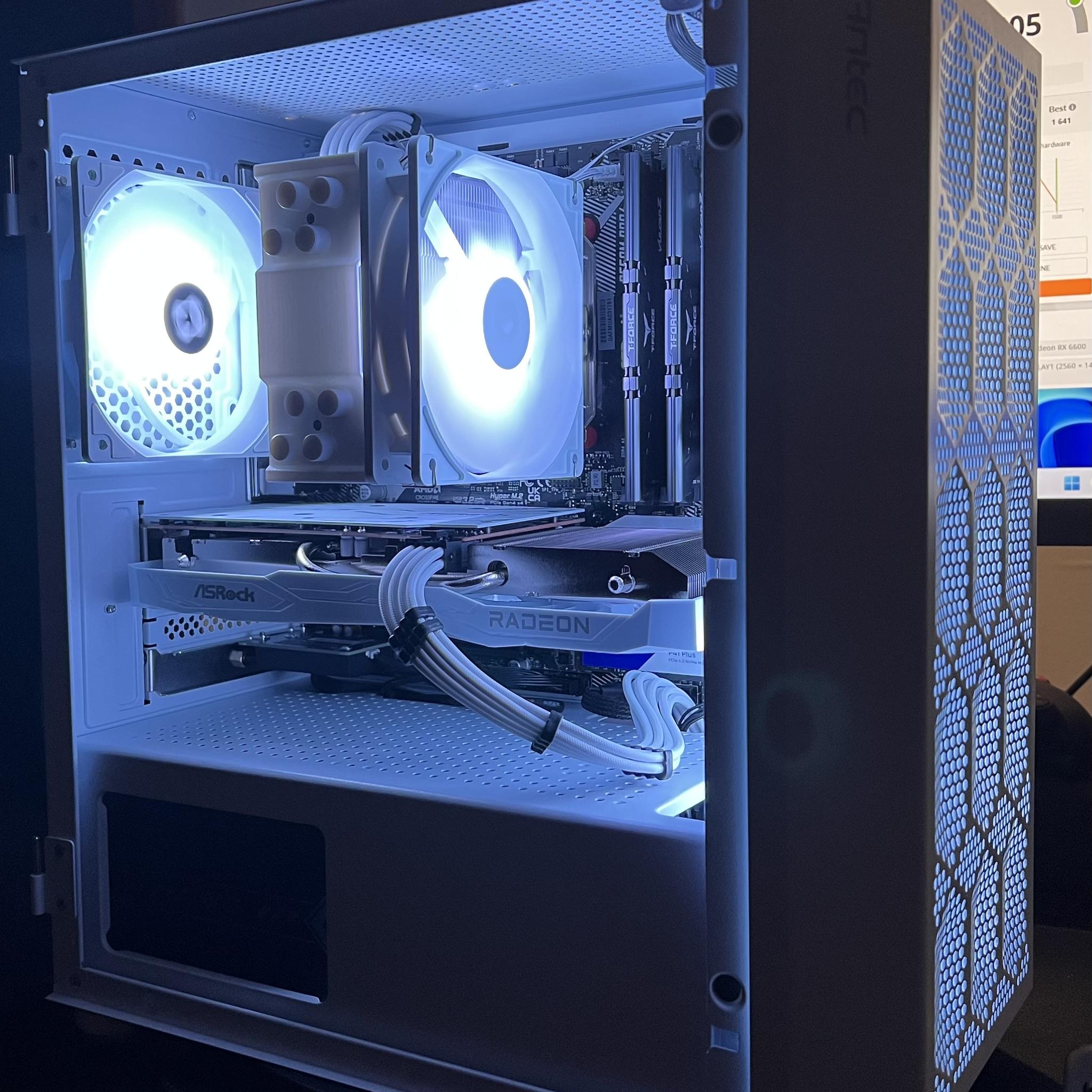 Salt and Peppa’ AMD gaming PC Ryzen 5 5600x/RX 6600 8 GB/16 GB DDR4 RAM/1.25 SSD NVM-All new parts!