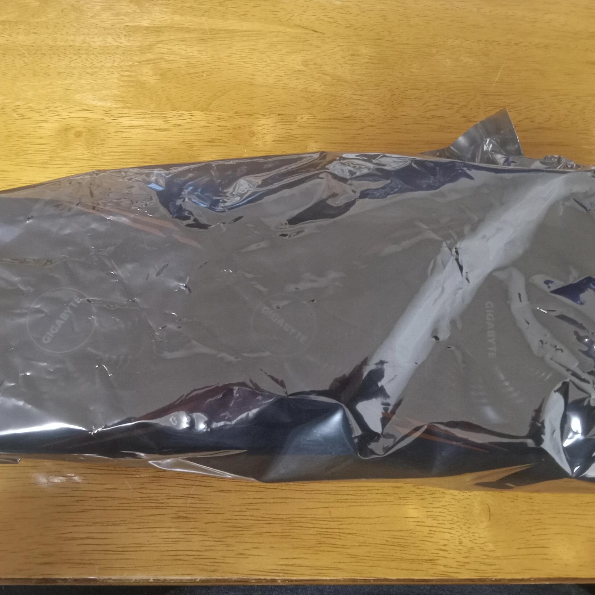 * nIVIDIA GIGABYTE GTX 1080 - 8 GB GPU *