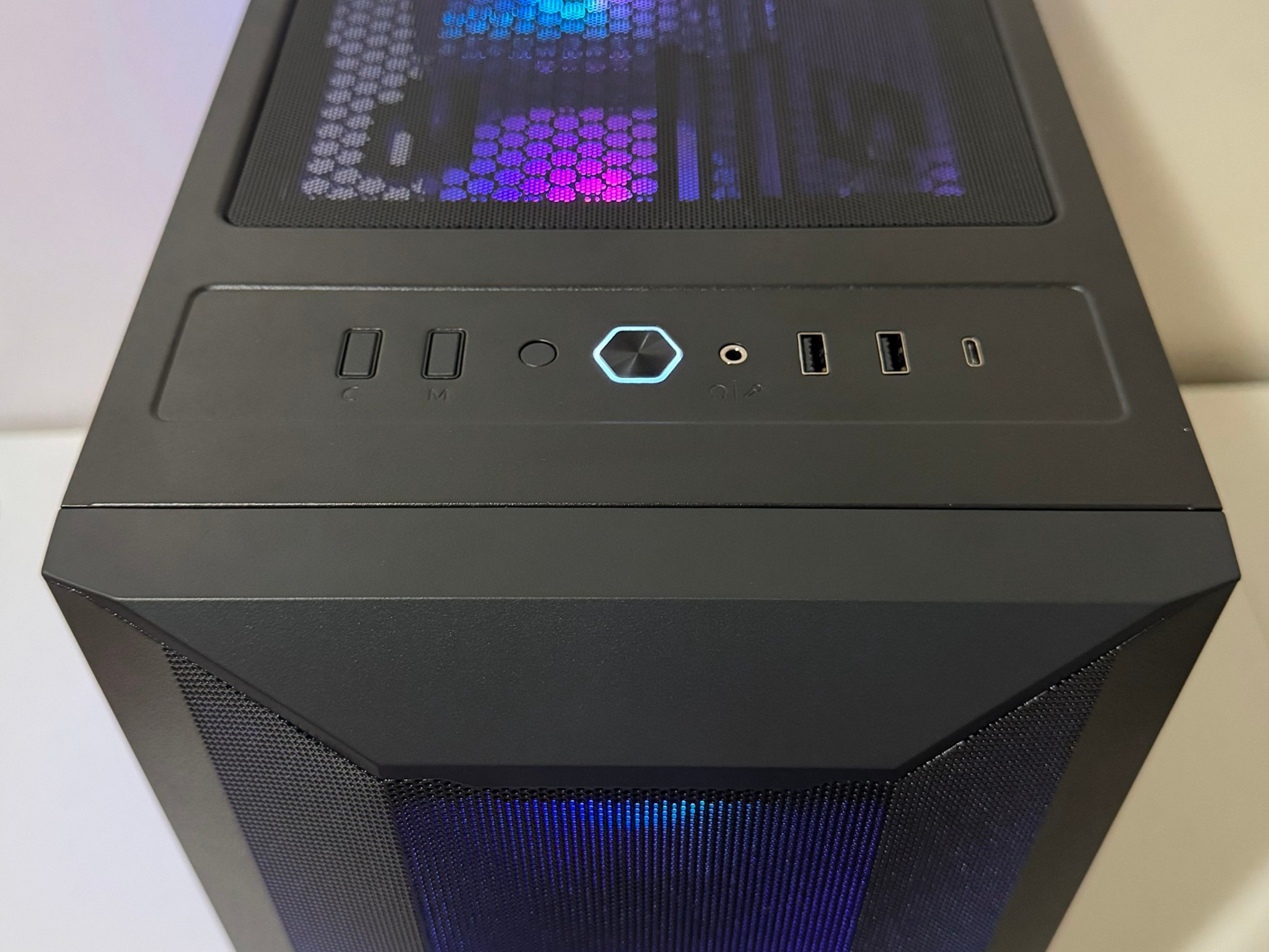 AMD Ryzen 7 8700F 32GB DDR5 RAM 1TB NVMe SSD GeForce RTX 3060 12GB Lian Li Lancool II AM5 Gaming PC