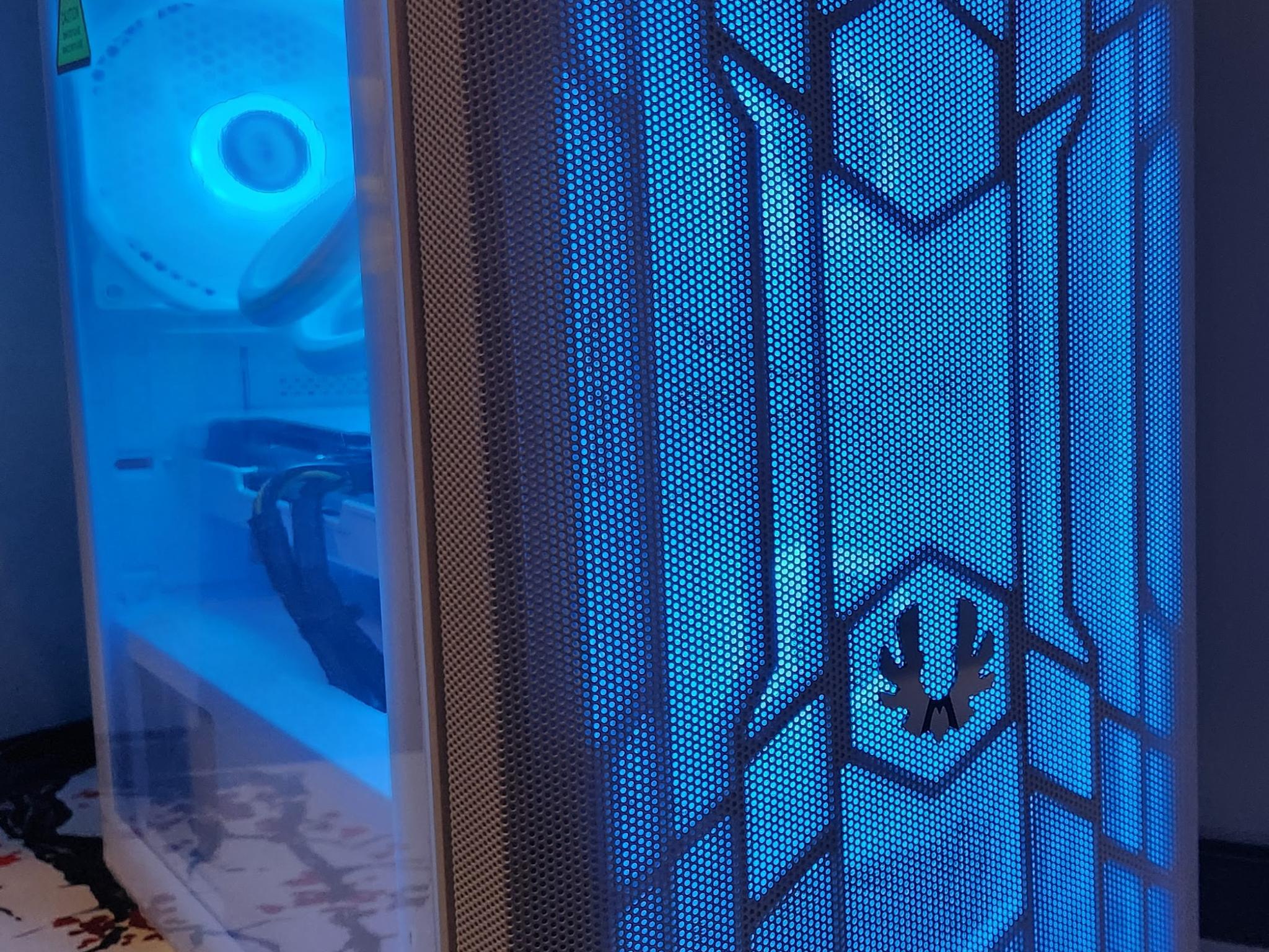 Liquid Cooled Frosty RIG Ryzen 5 / 32GB / 1TB SSD / RX 6600