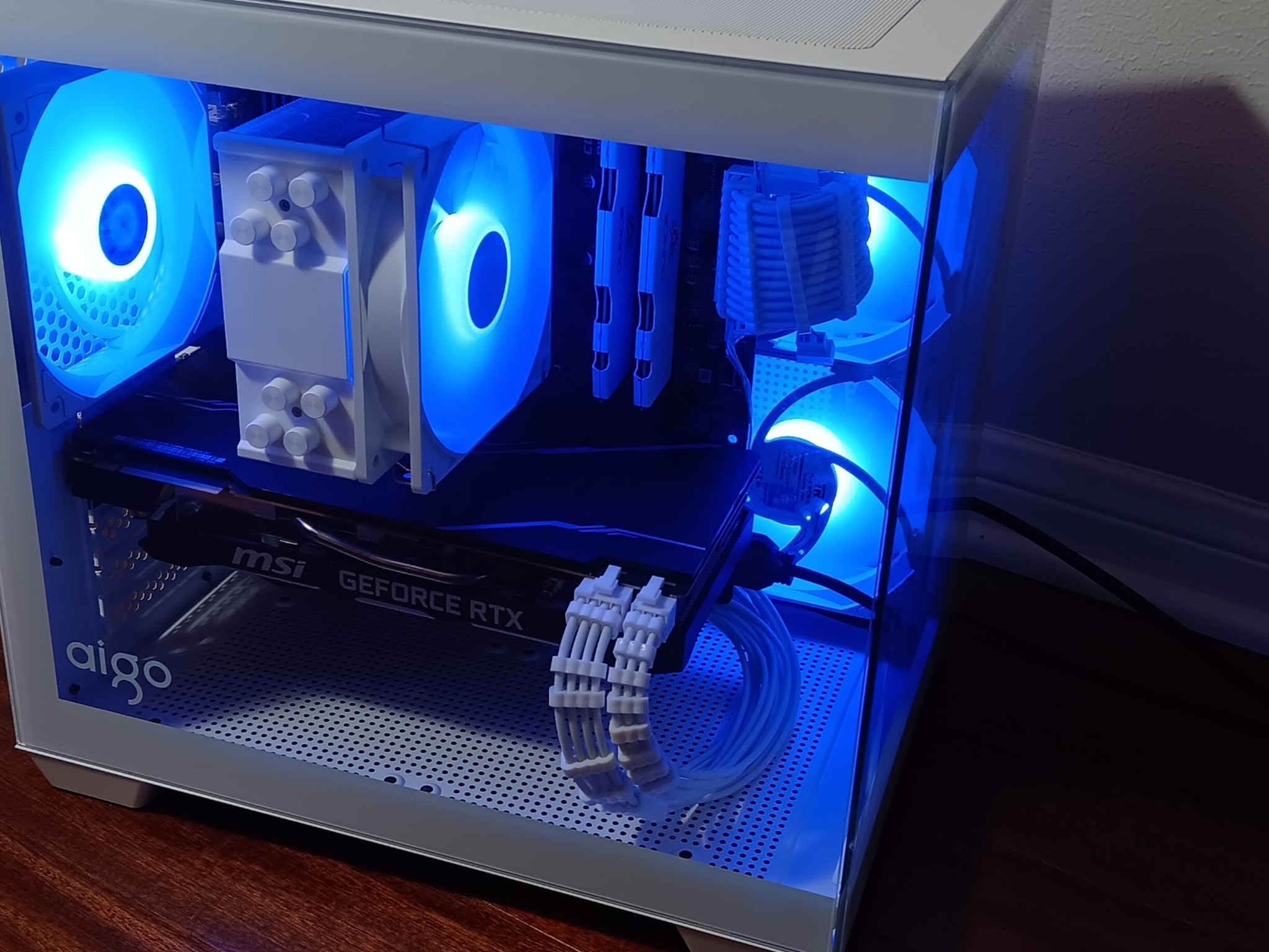 Amazing 1080p/1440p White RTX Gamer PC! | RTX 2070 Super | Ryzen 5 | 32GB DDR4 | 1TB NVMe SSD | Wifi