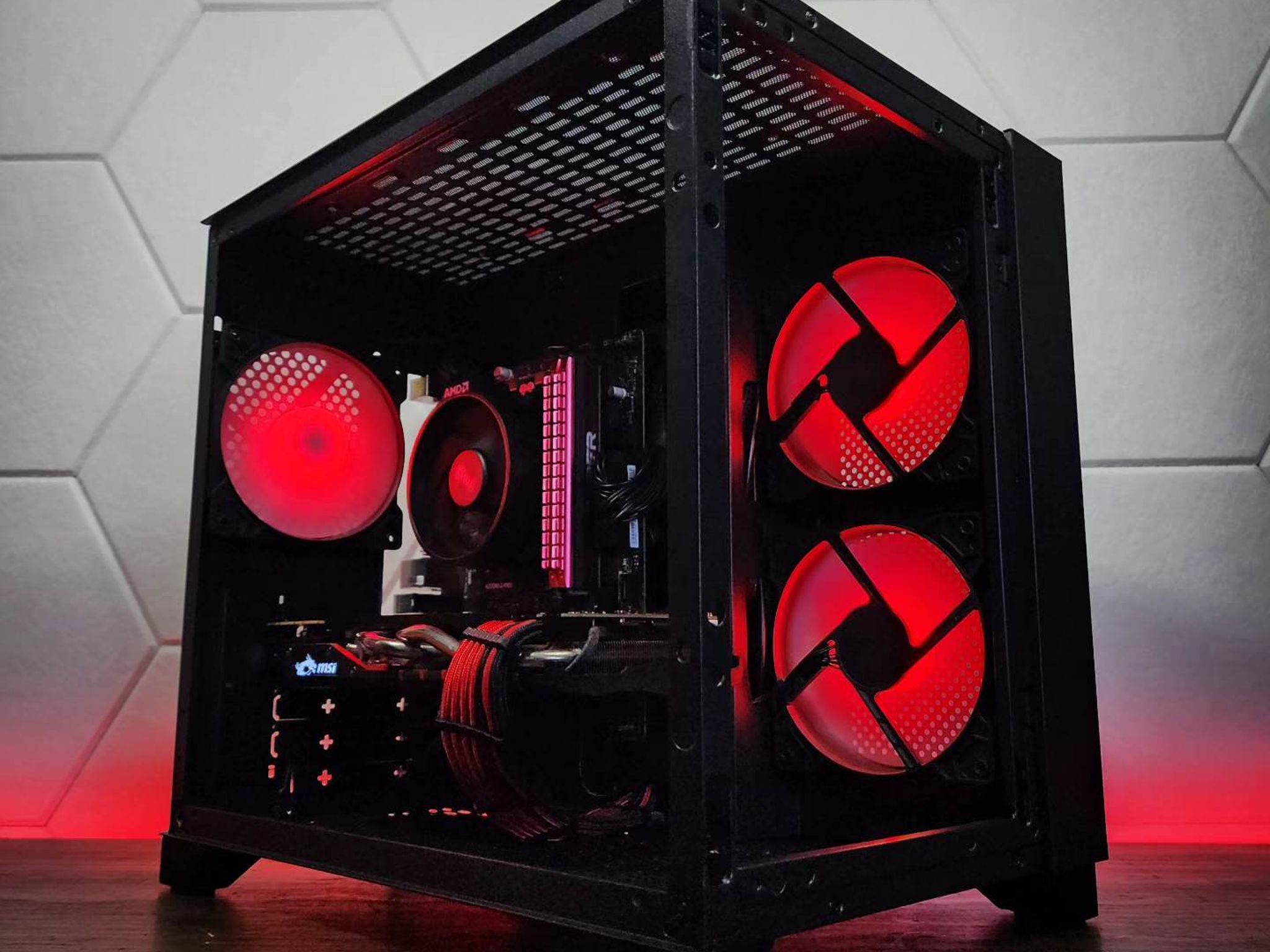 ❤️🖤❤️ MSi GTX 970 4GB // AMD Ryzen 5 1600AF // Patriot Viper 8GB 3000MHz // Crucial 480GB SSD