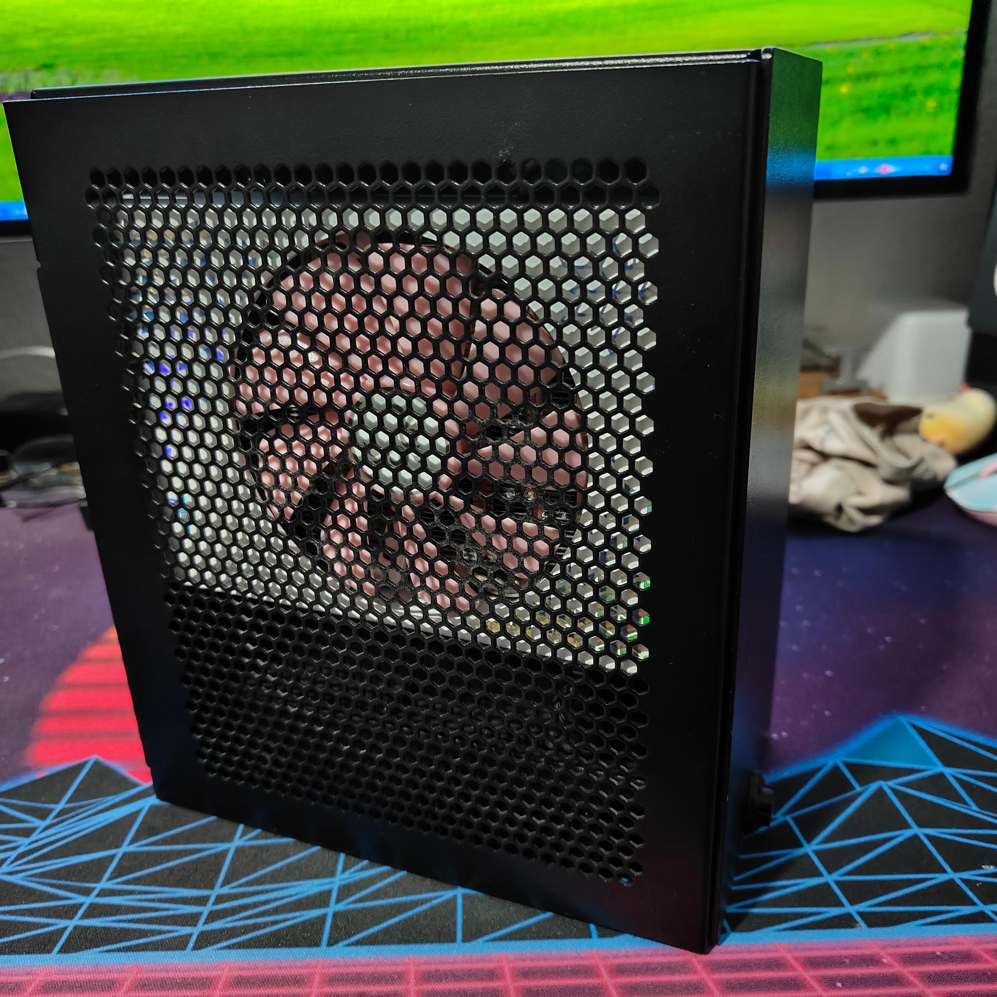 Ultra compact Max Performance Velka 3 ITX Build // R5-9600X + RTX 4070 Sakura