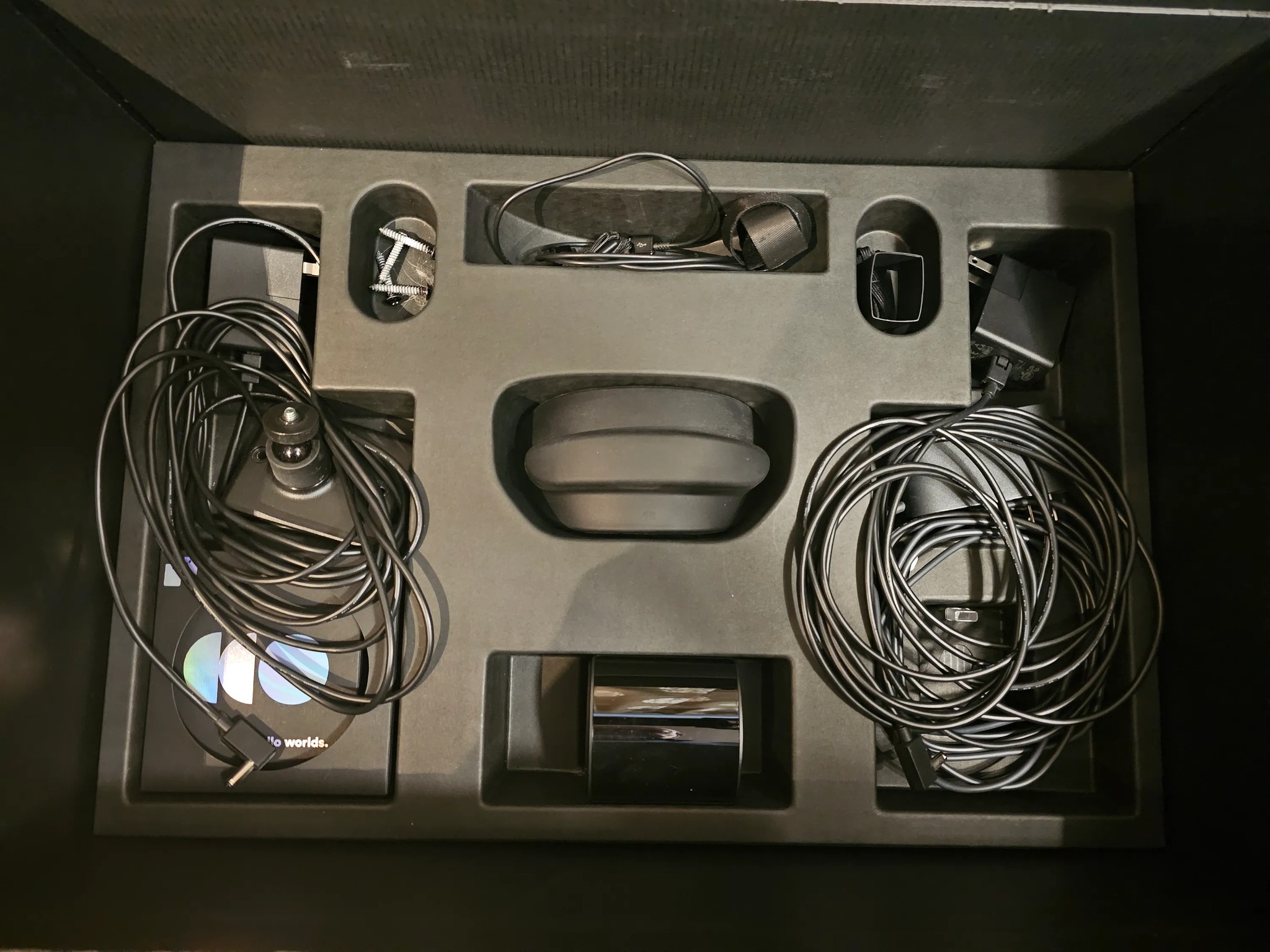 Valve Index complete kit with 3rd lighthouse