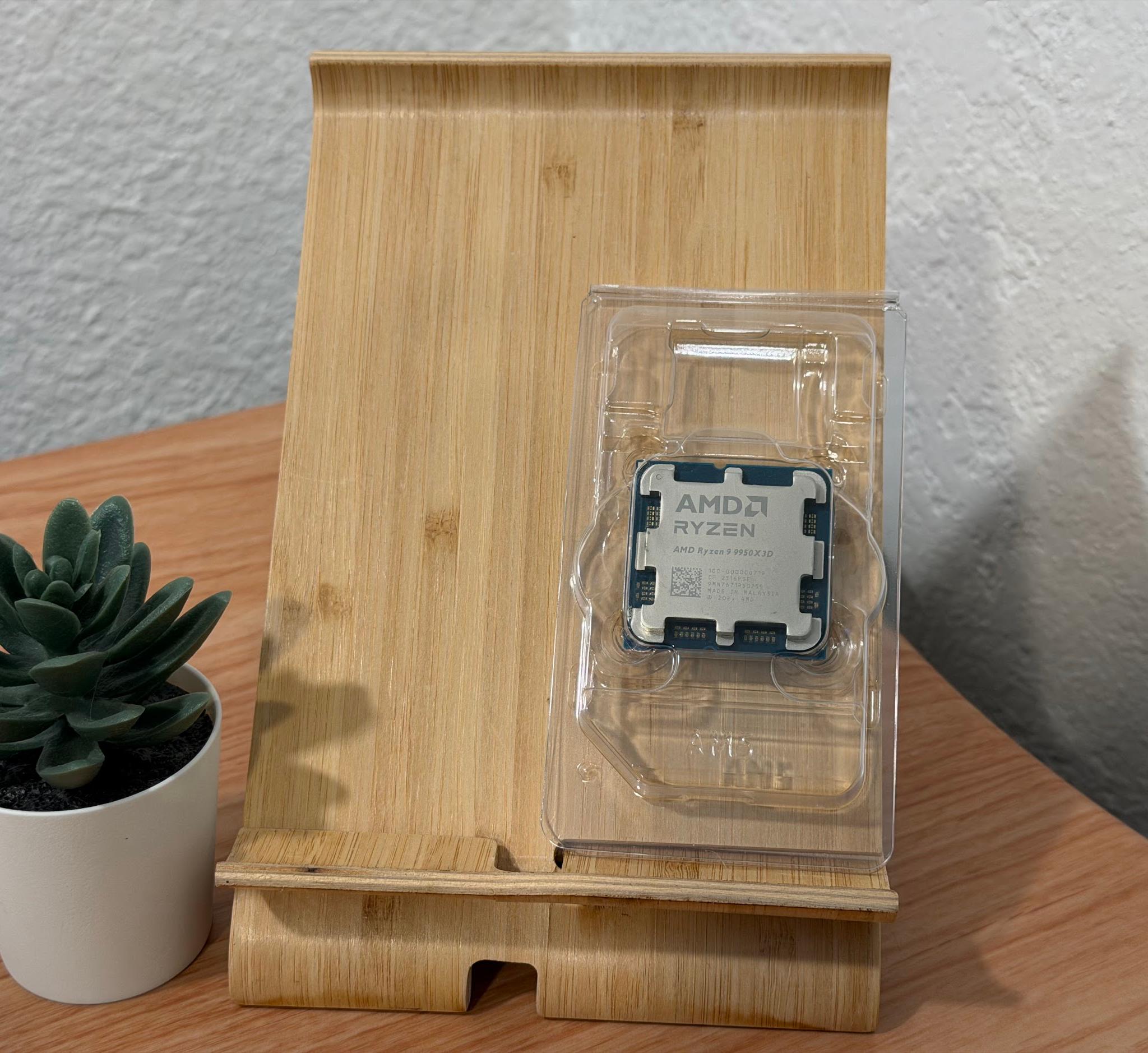 AMD Ryzen 9 9950X3D
