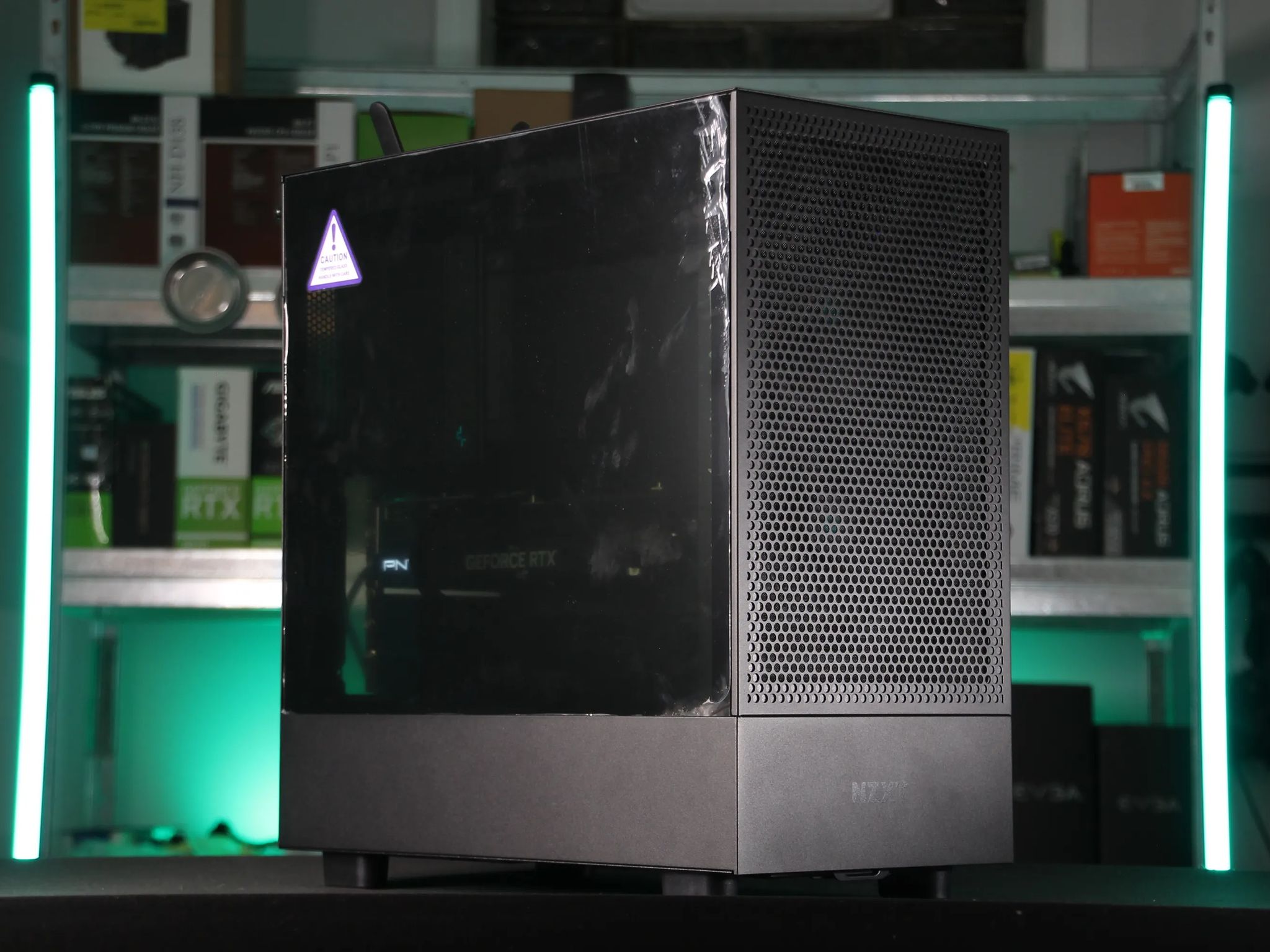 comm.004 // Ryzen 7 7800X3D, RTX 4070 Ti SUPER // High-End Gaming PC