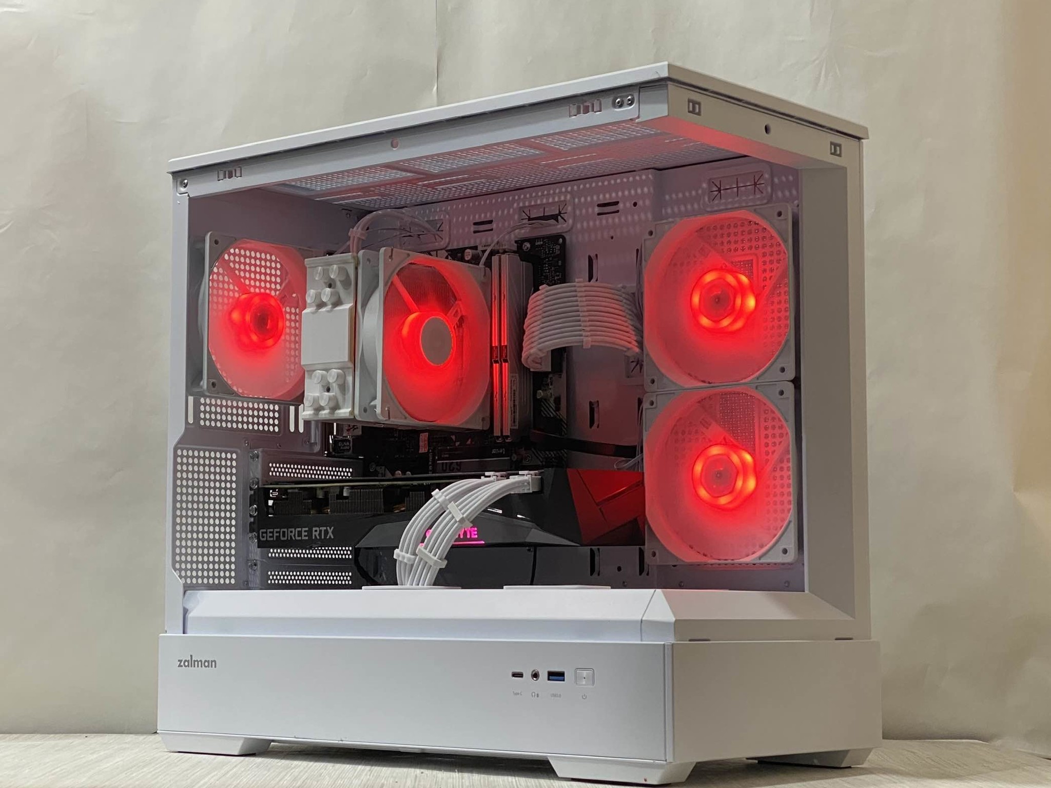 RTX 3070, Ryzen 5 5600, 16GB DDR4, 1TB NVMe SSD, WiFi - Gaming PC