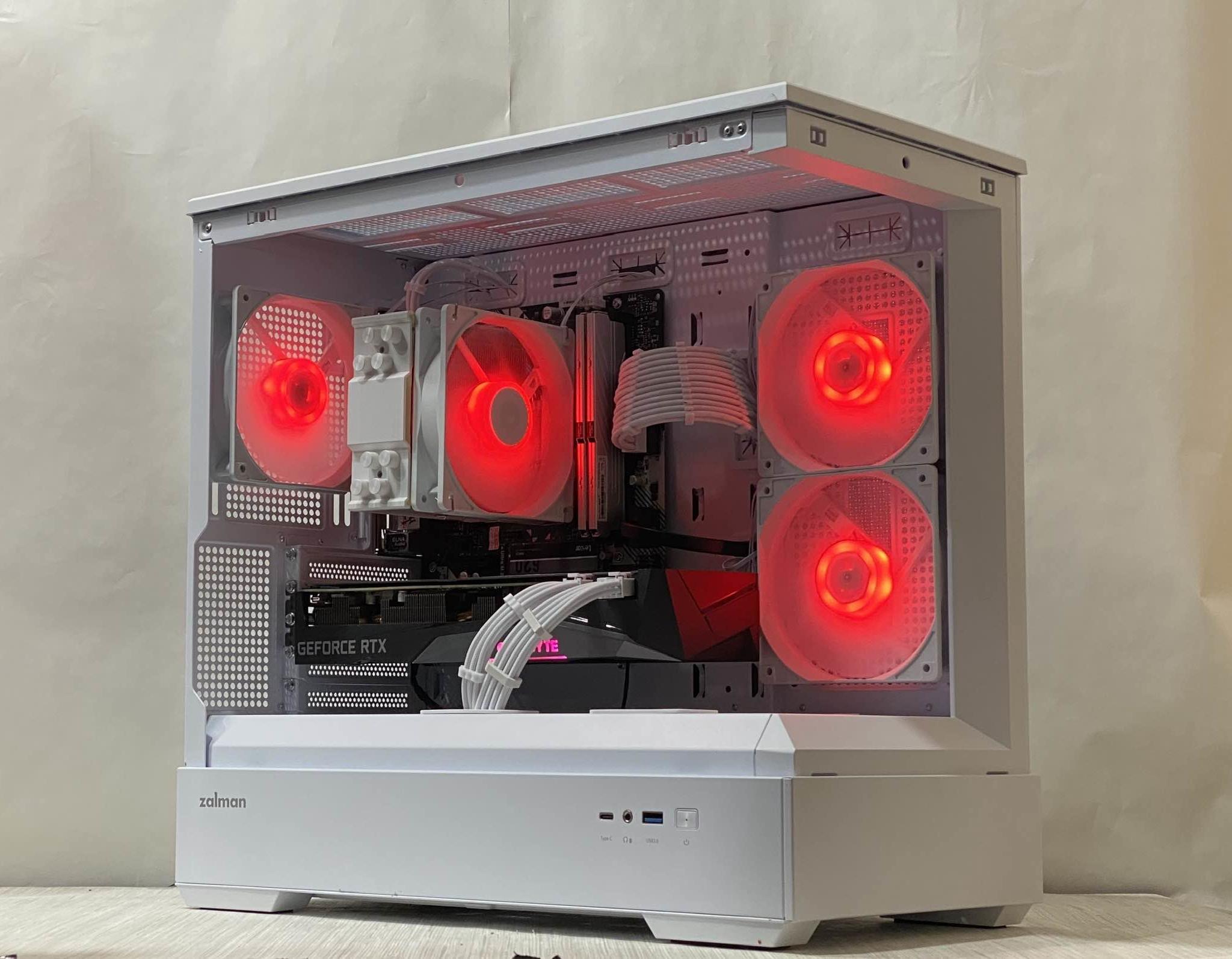 RTX 3070, Ryzen 5 5600, 16GB DDR4, 1TB NVMe SSD, WiFi - Gaming PC
