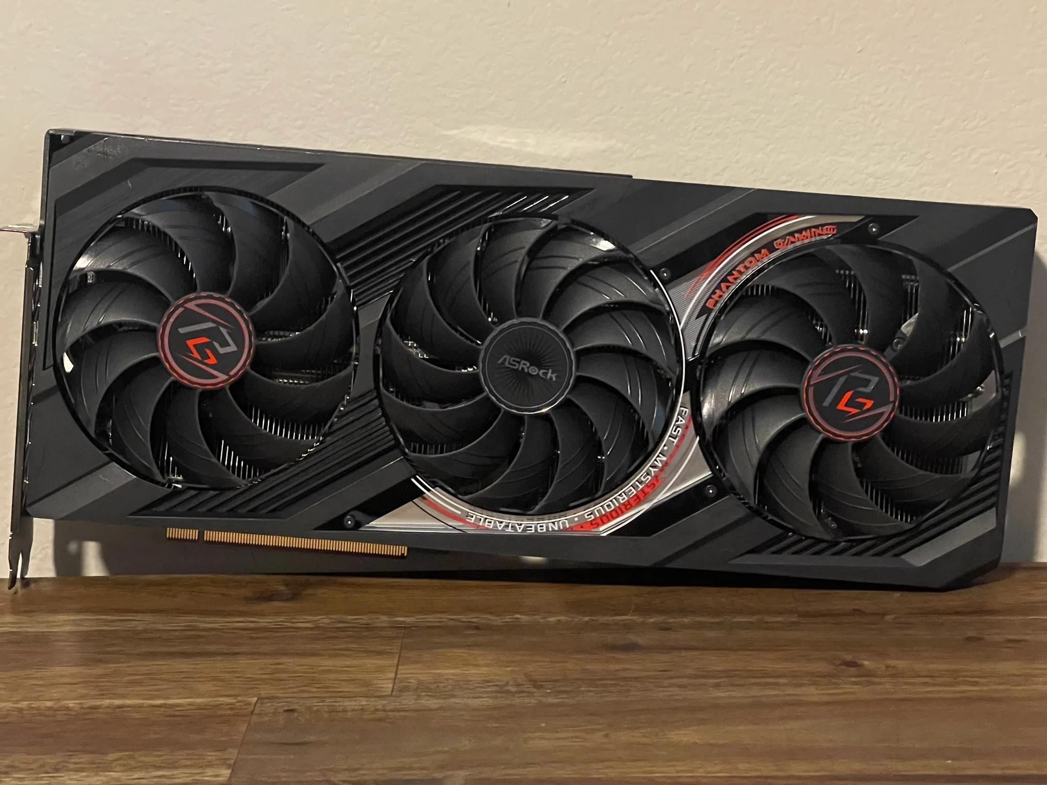 ASRock AMD Radeon™ RX 7900 XT Phantom Gaming 20GB OC