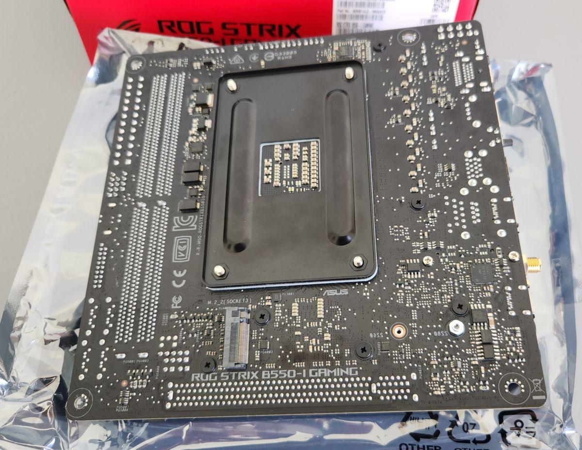 Asus ROG Strix B550-I Gaming, mITX AM4 WiFi6