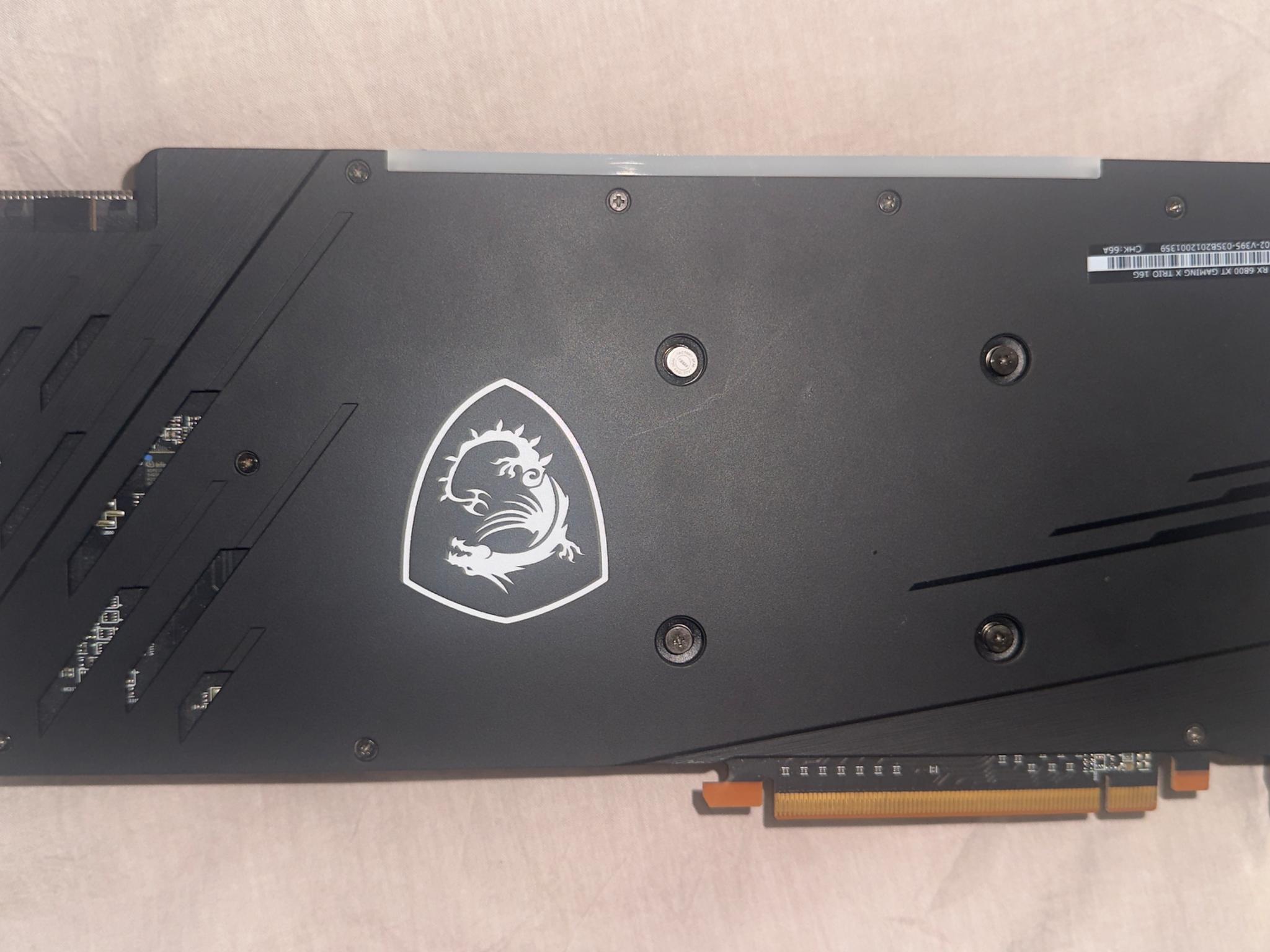 REDEON RX 6800 XT GAMING X TRIO 16GB
