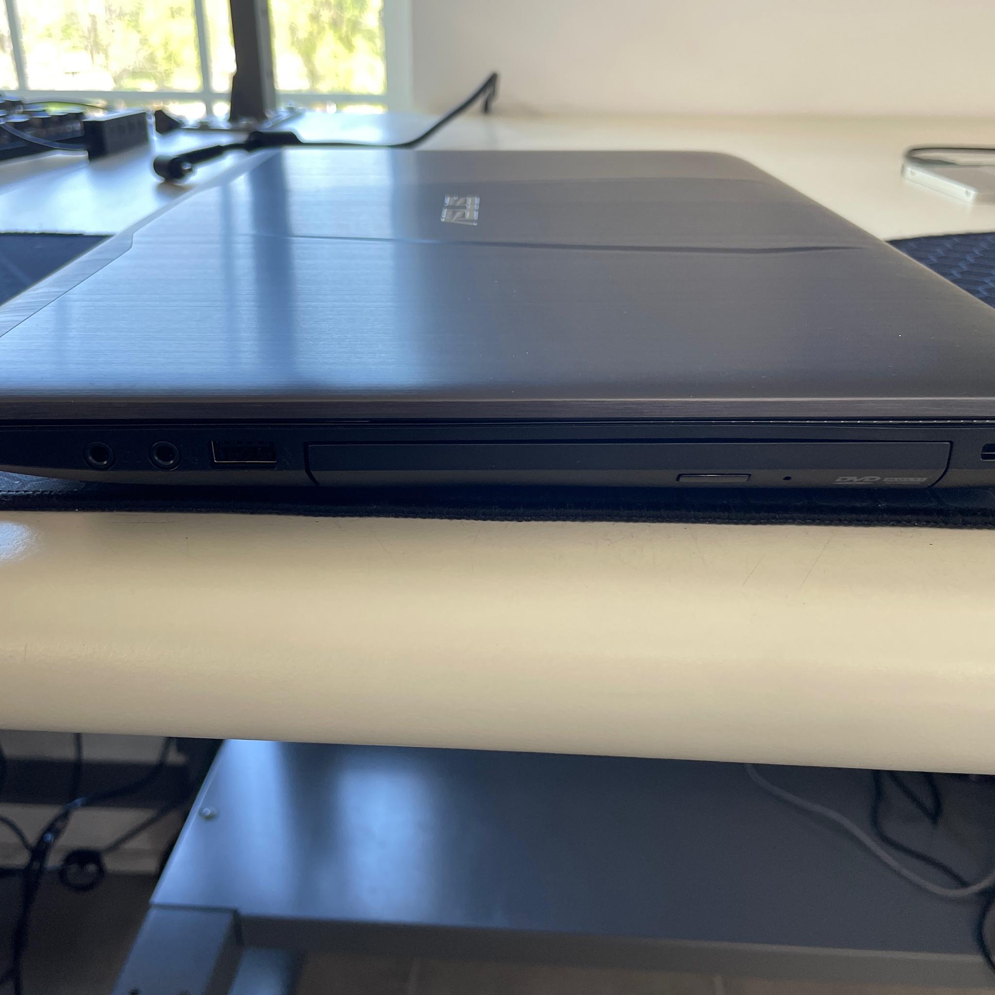 Asus GL552V (16GB RAM)