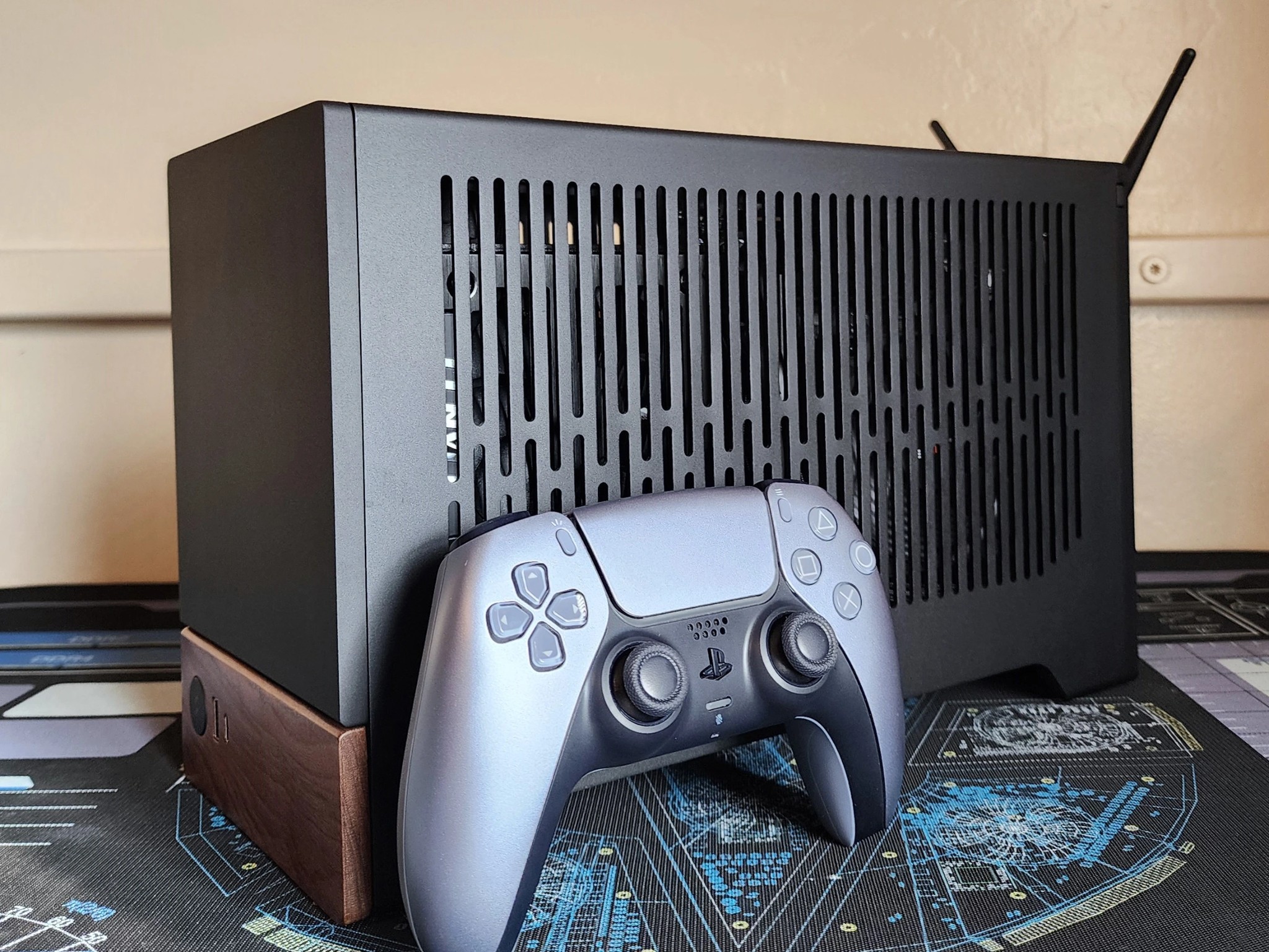 "DECOROUS" Gaming PC | AMD R5 7600 | NVIDIA RTX 3070 | 32GB | 2TB NVME