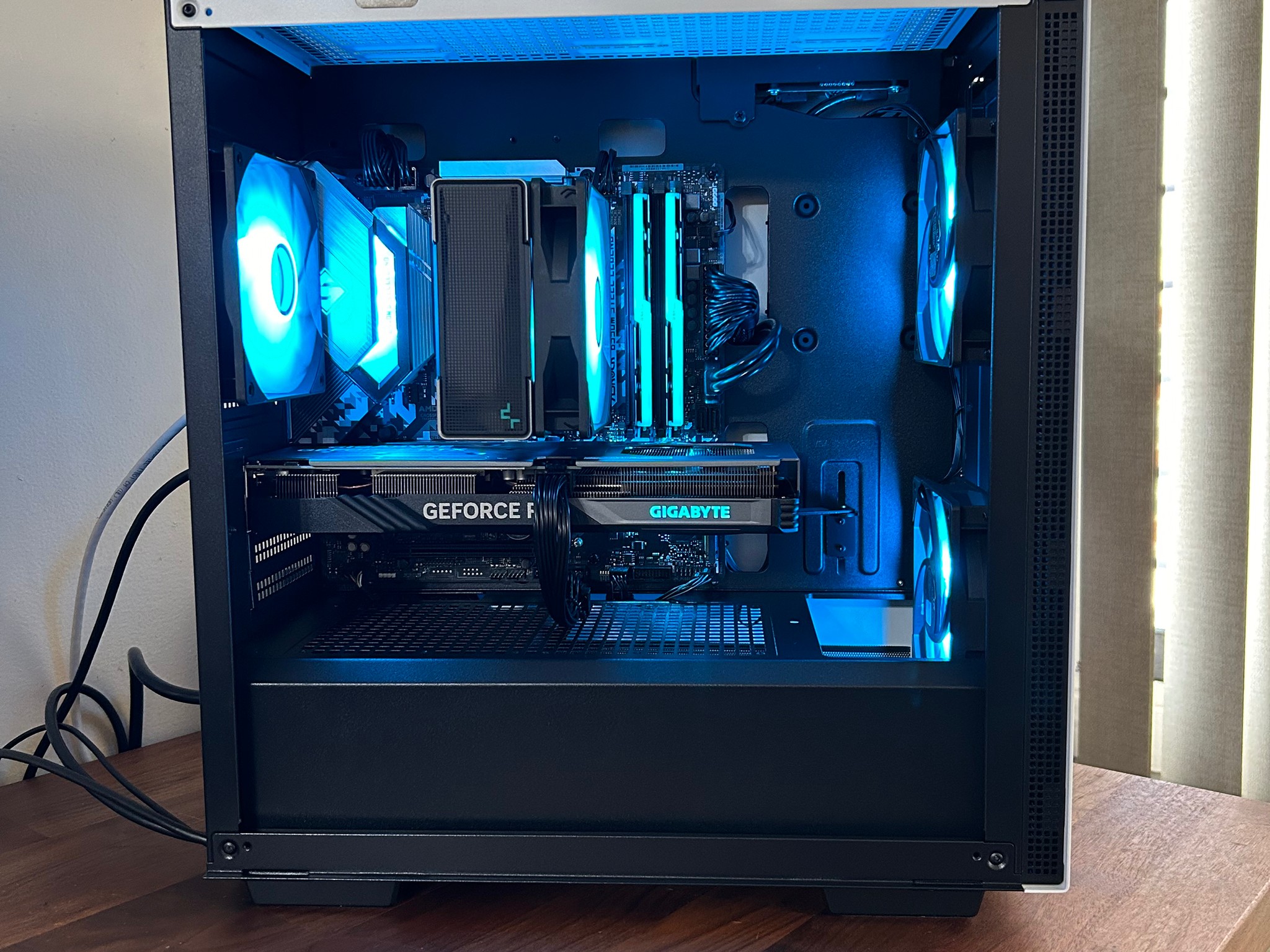 ** SALE** RTX 4060 | Ryzen 5 5500 | 1TB SSD | WI-FI | The Mini Legend V9