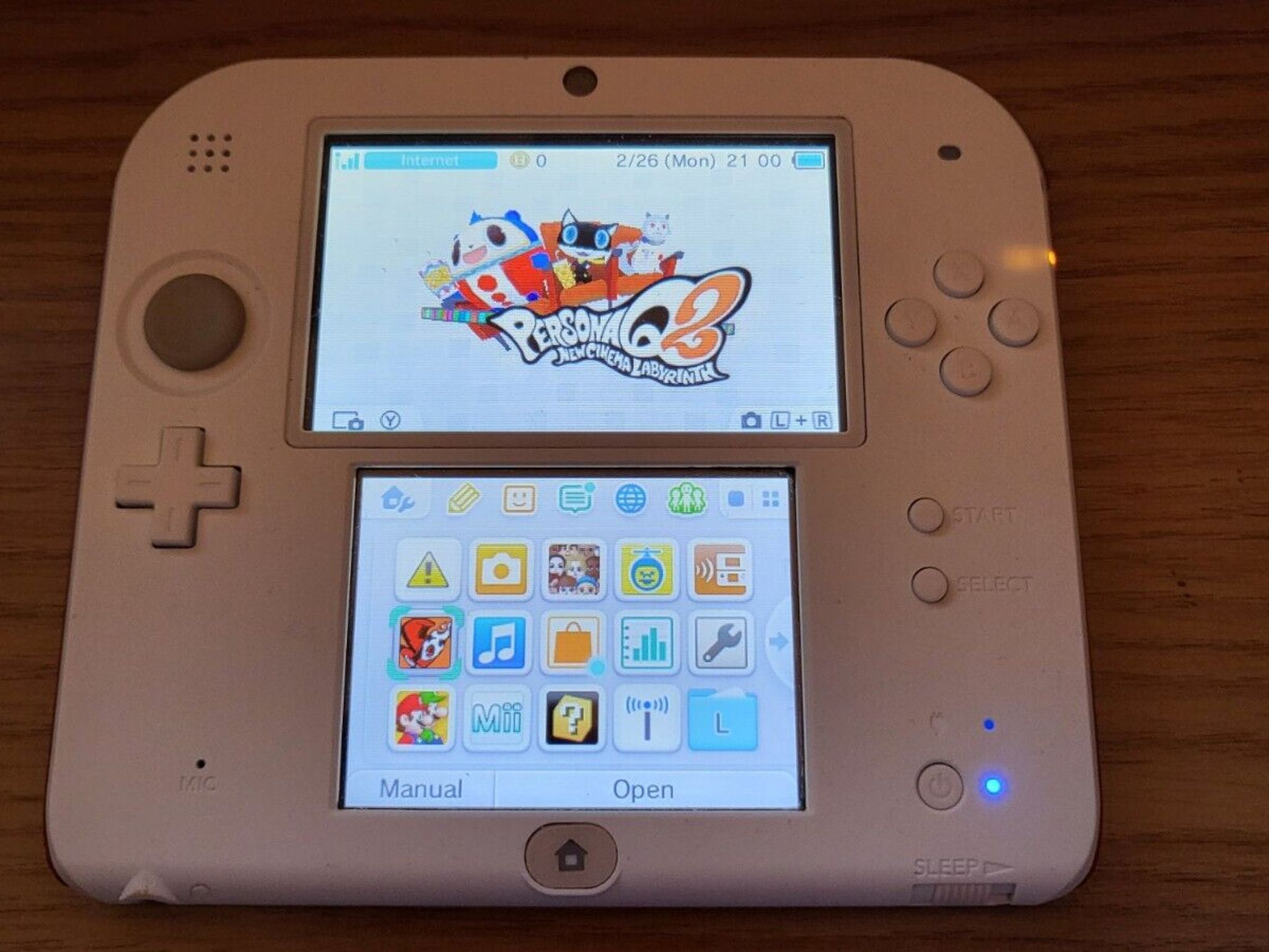 CUSTOM USER REFURBISHED Nintendo 2DS White/Red Handheld Console, New Super Mario Bros 2 Edition