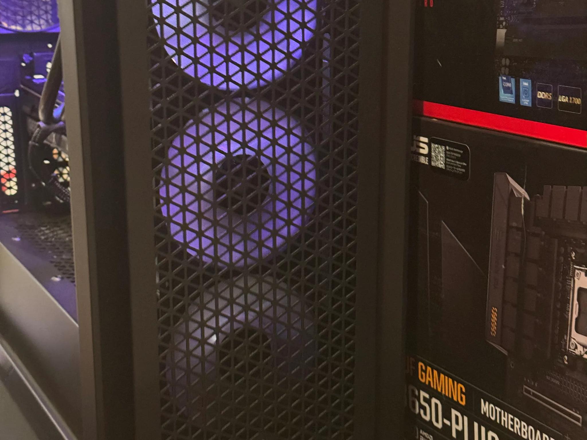 (New) Ryzen 7700x/4070ti gaming editing streaming pc